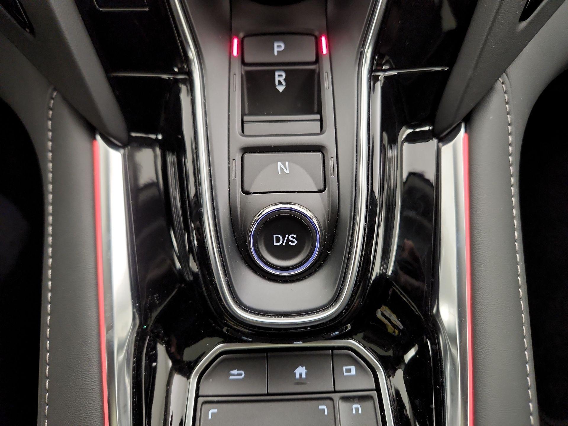 Thumbnail: 2025 Acura RDX - 18