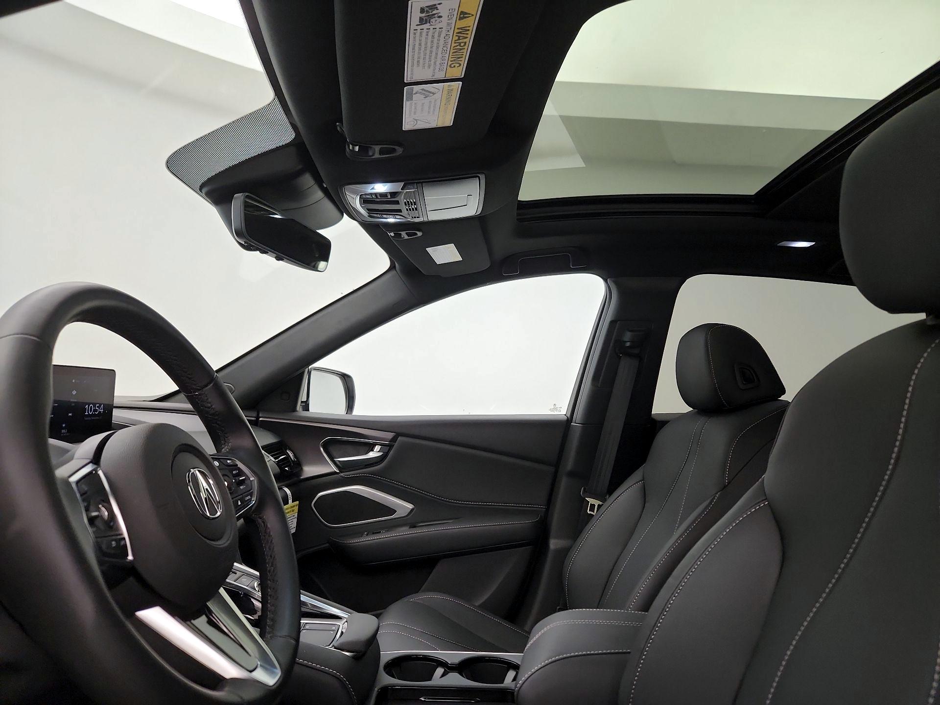 Thumbnail: 2025 Acura RDX - 18