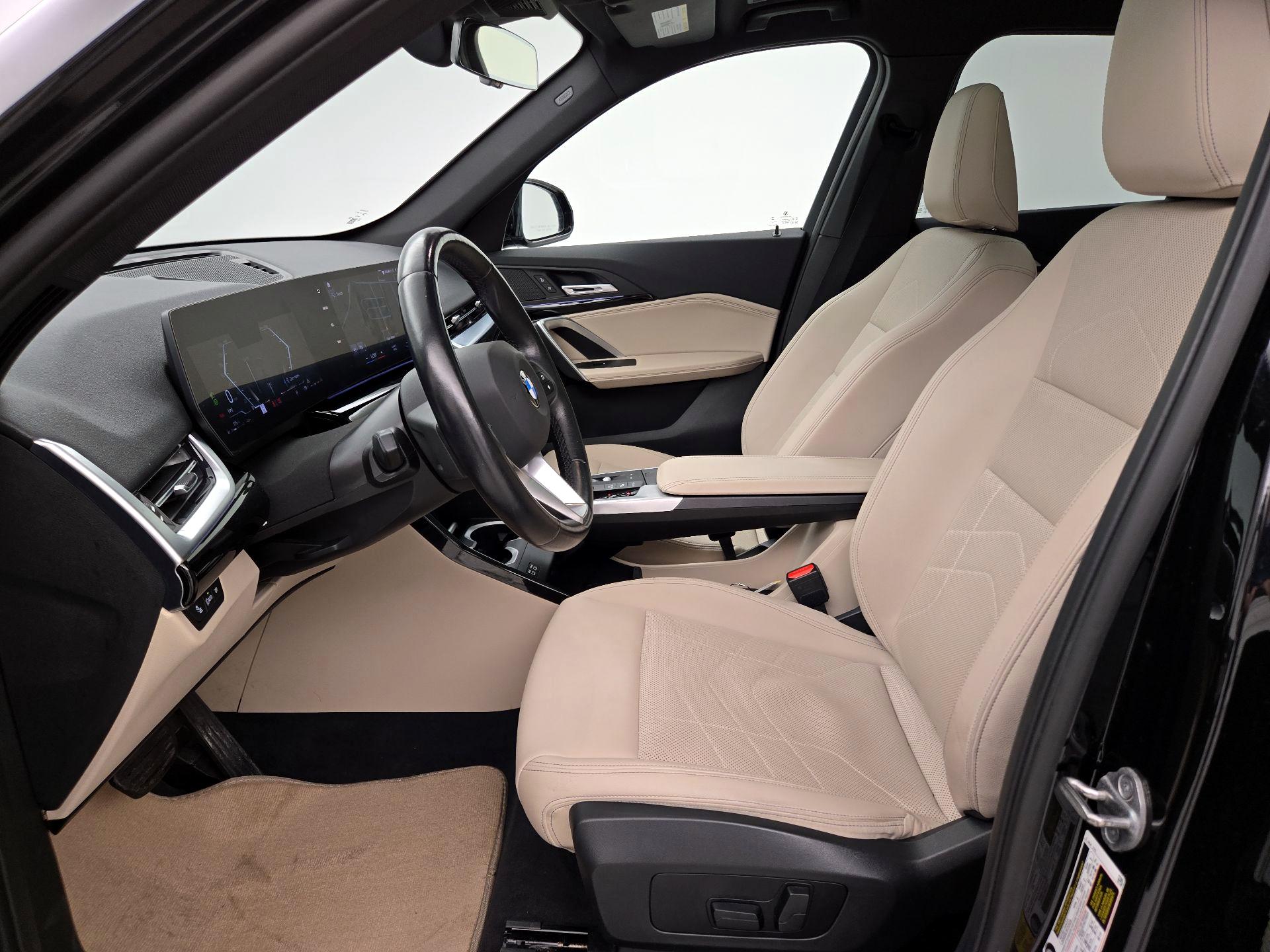 Thumbnail: 2023 BMW X1 - 11