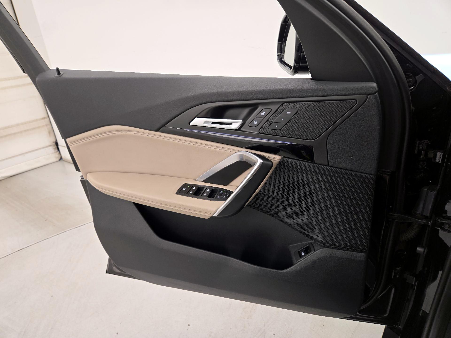 Thumbnail: 2023 BMW X1 - 12