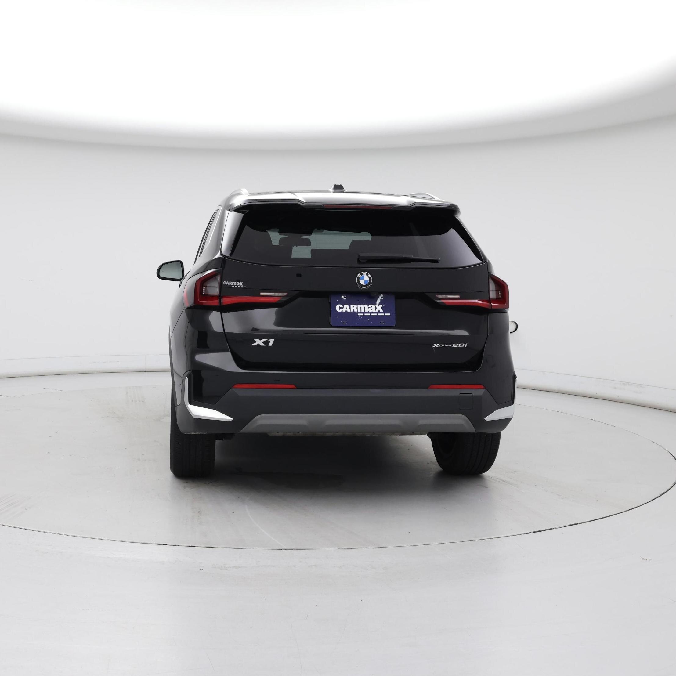 Thumbnail: 2023 BMW X1 - 6