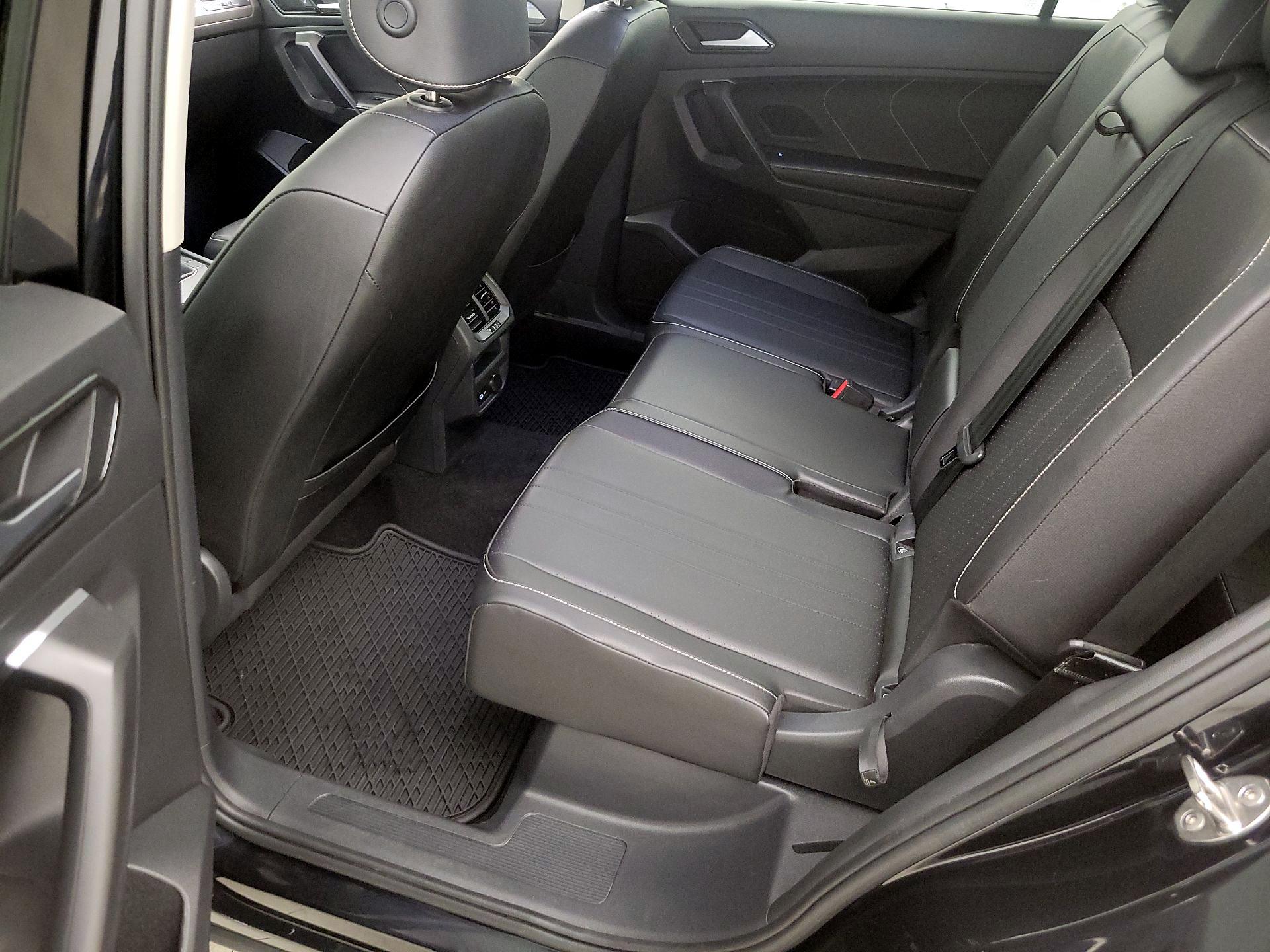 Thumbnail: 2023 Volkswagen Tiguan - 20