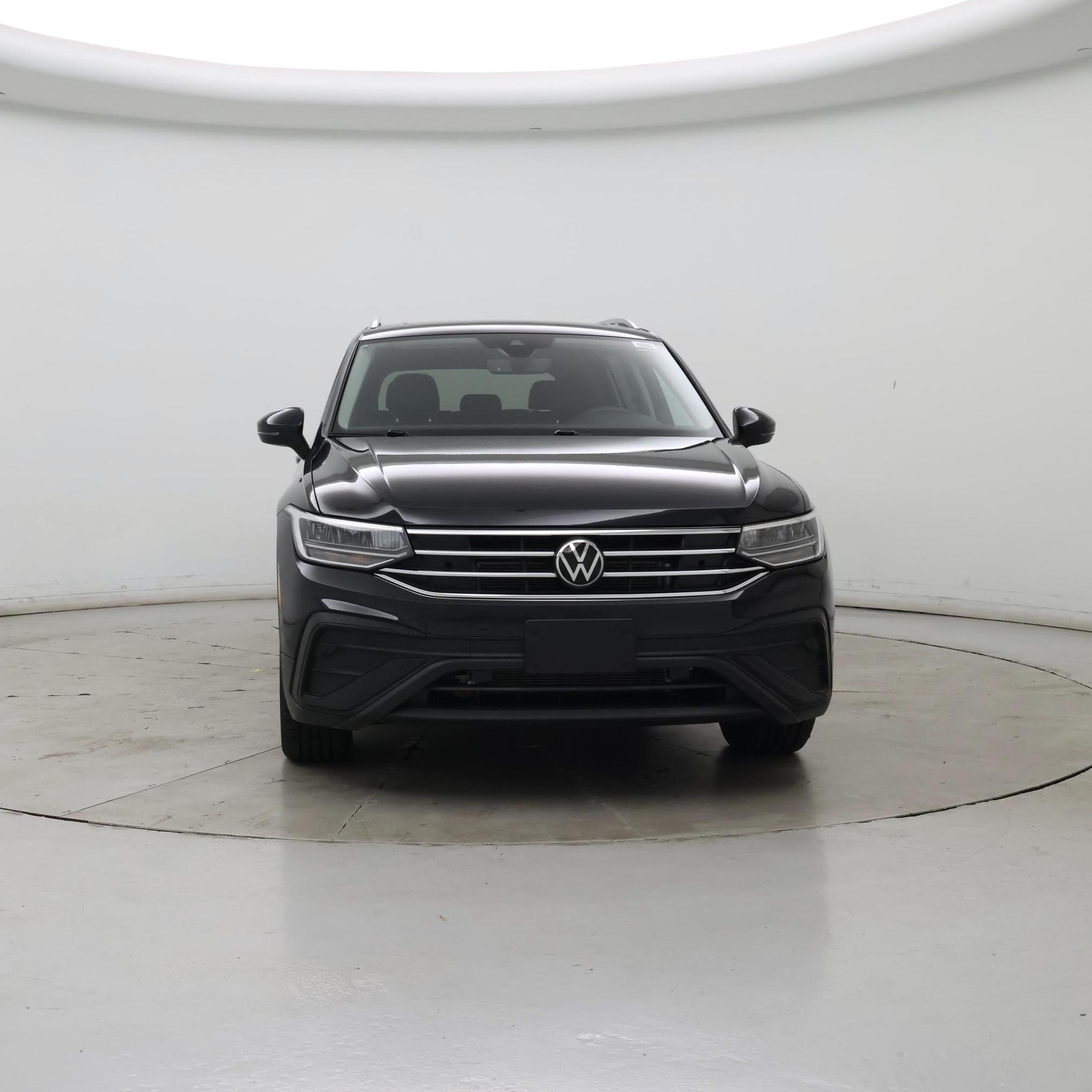 Thumbnail: 2023 Volkswagen Tiguan - 5