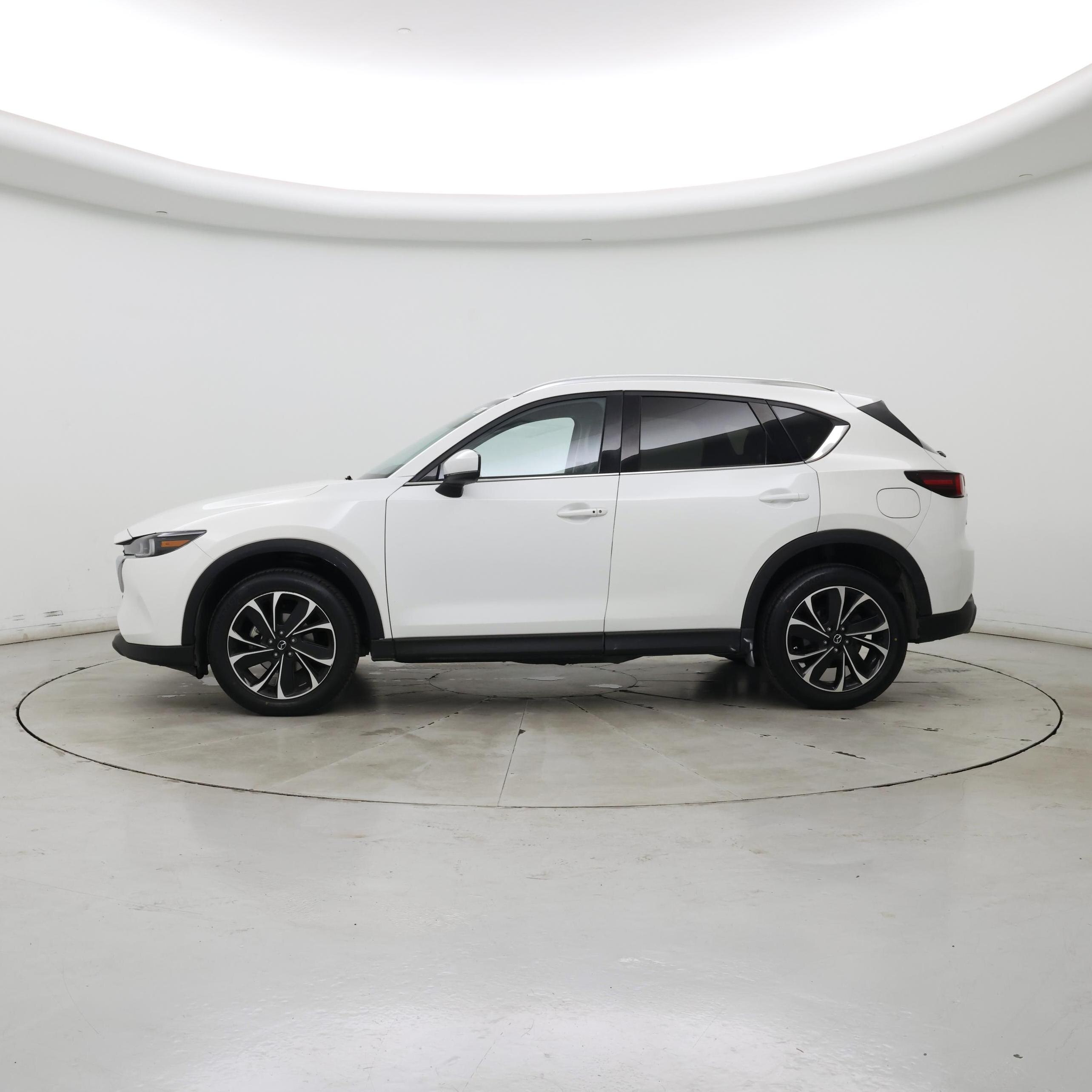 Thumbnail: 2023 Mazda CX-5 - 3
