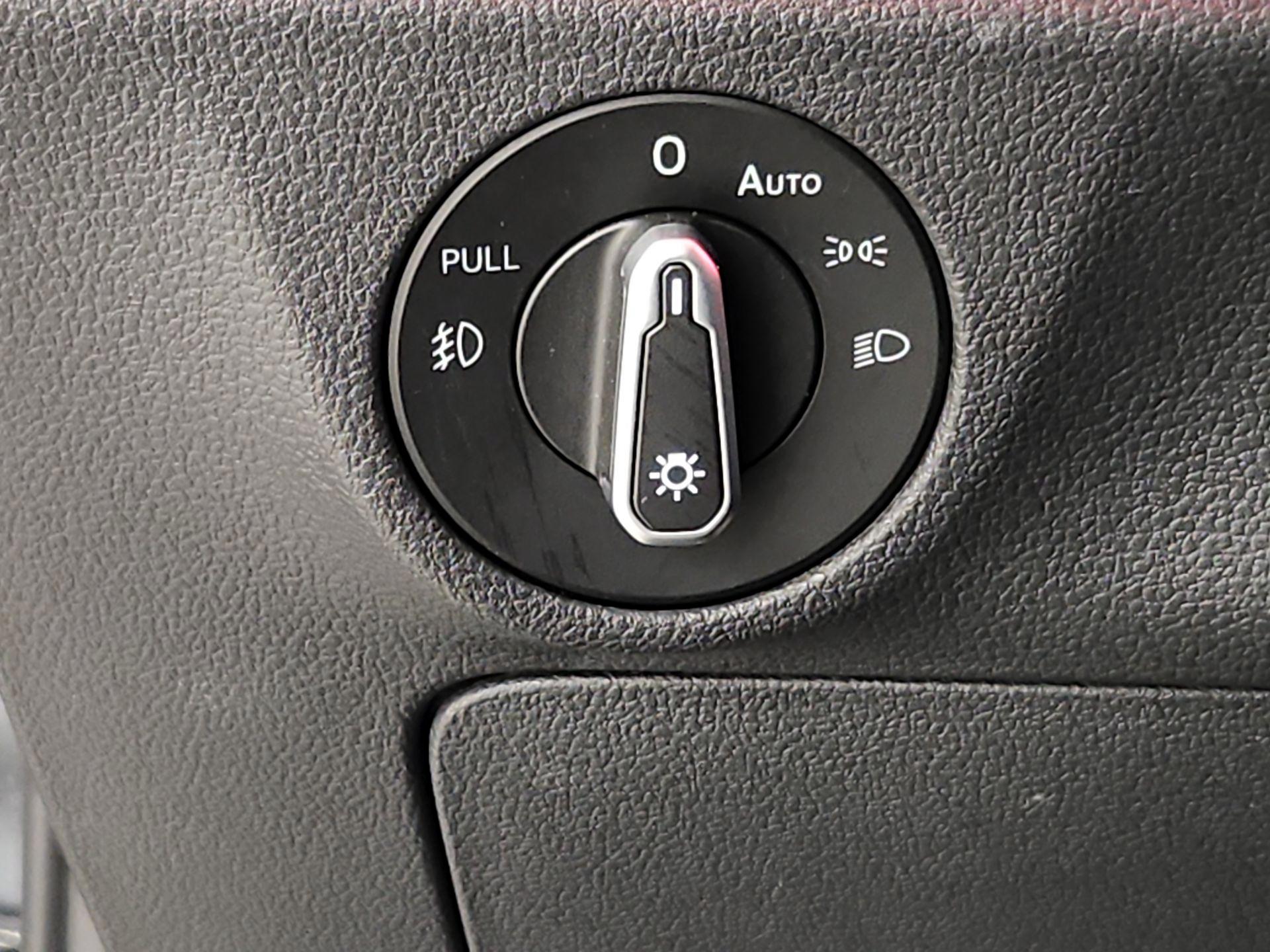 Thumbnail: 2021 Volkswagen Jetta - 13