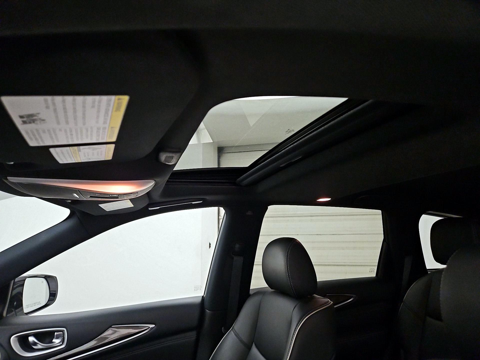 Thumbnail: 2020 INFINITI QX60 - 20