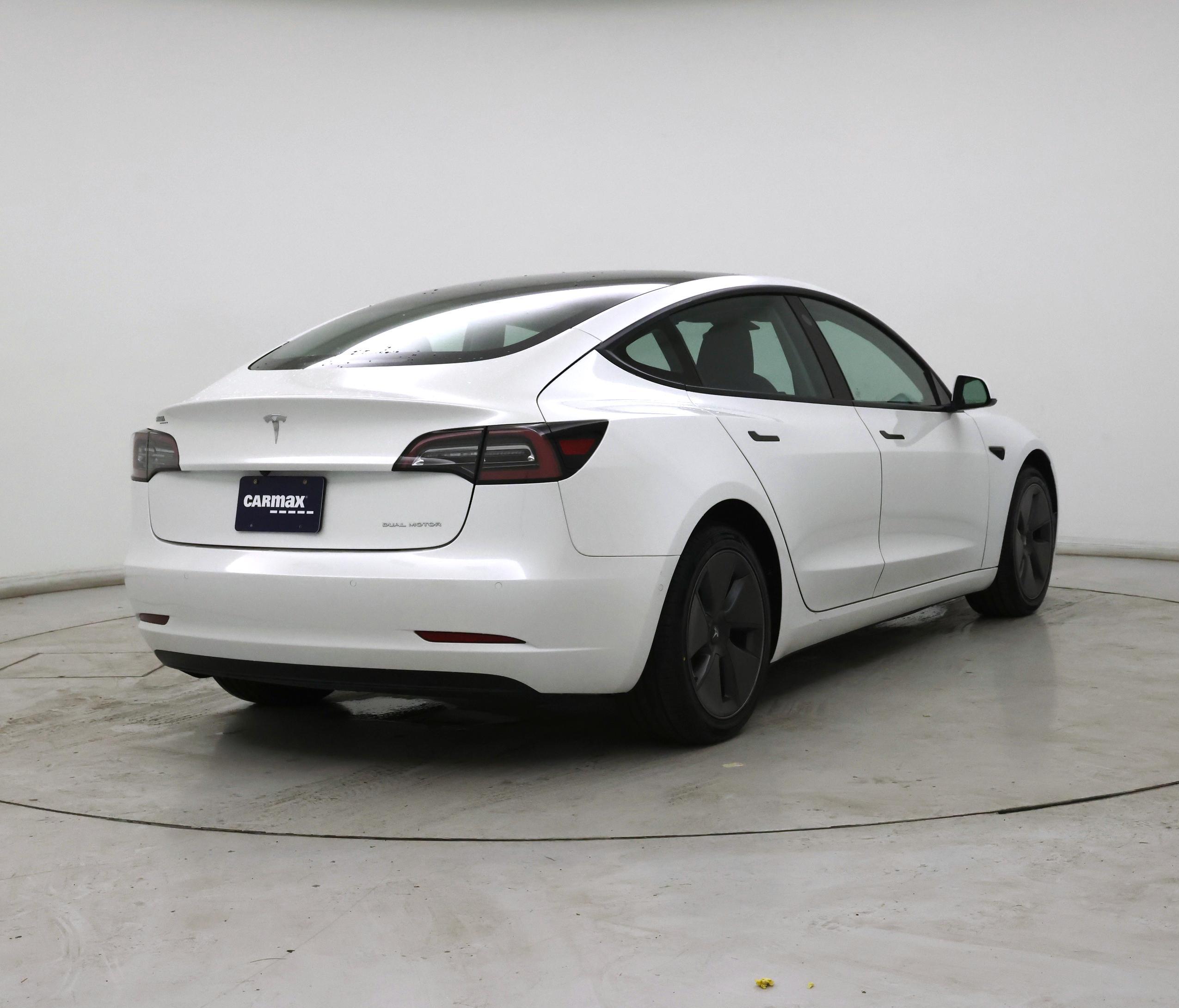 Thumbnail: 2022 Tesla Model 3 - 8