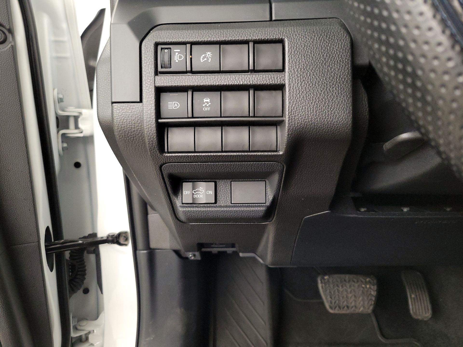 Thumbnail: 2024 Toyota Tacoma - 13