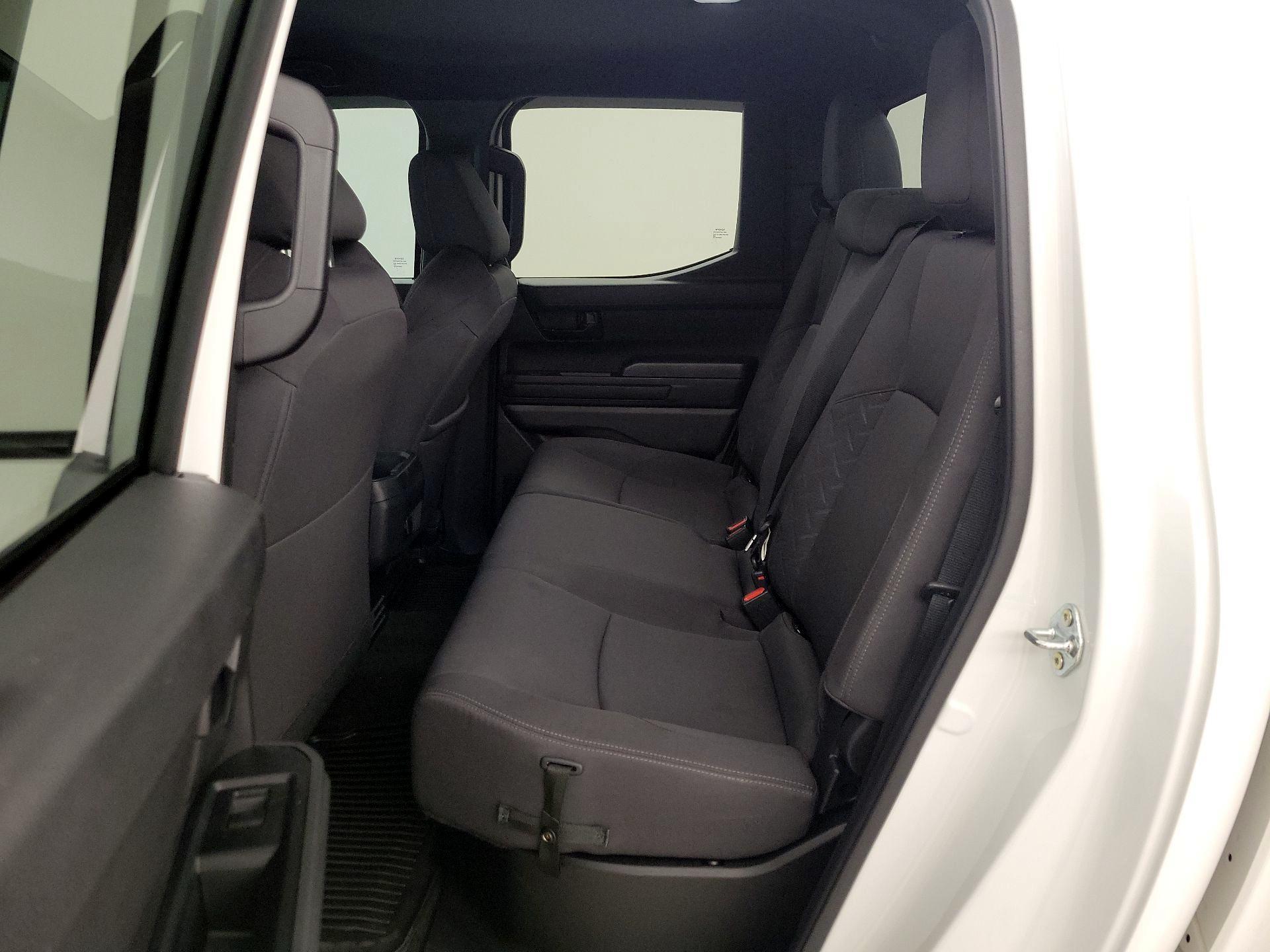 Thumbnail: 2024 Toyota Tacoma - 19