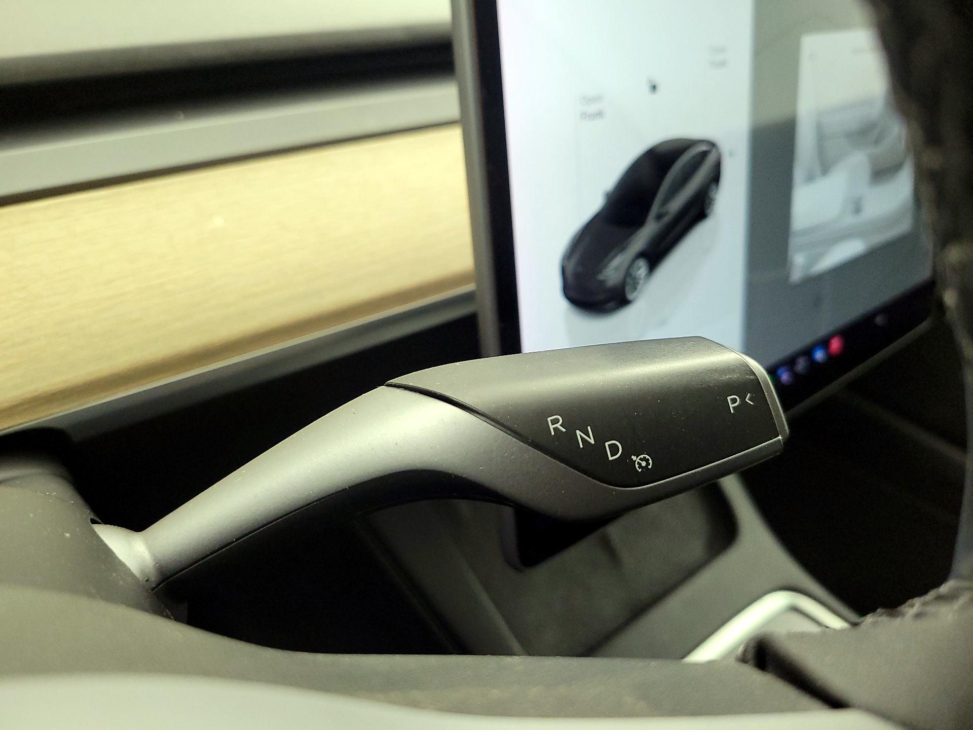 Thumbnail: 2022 Tesla Model 3 - 17