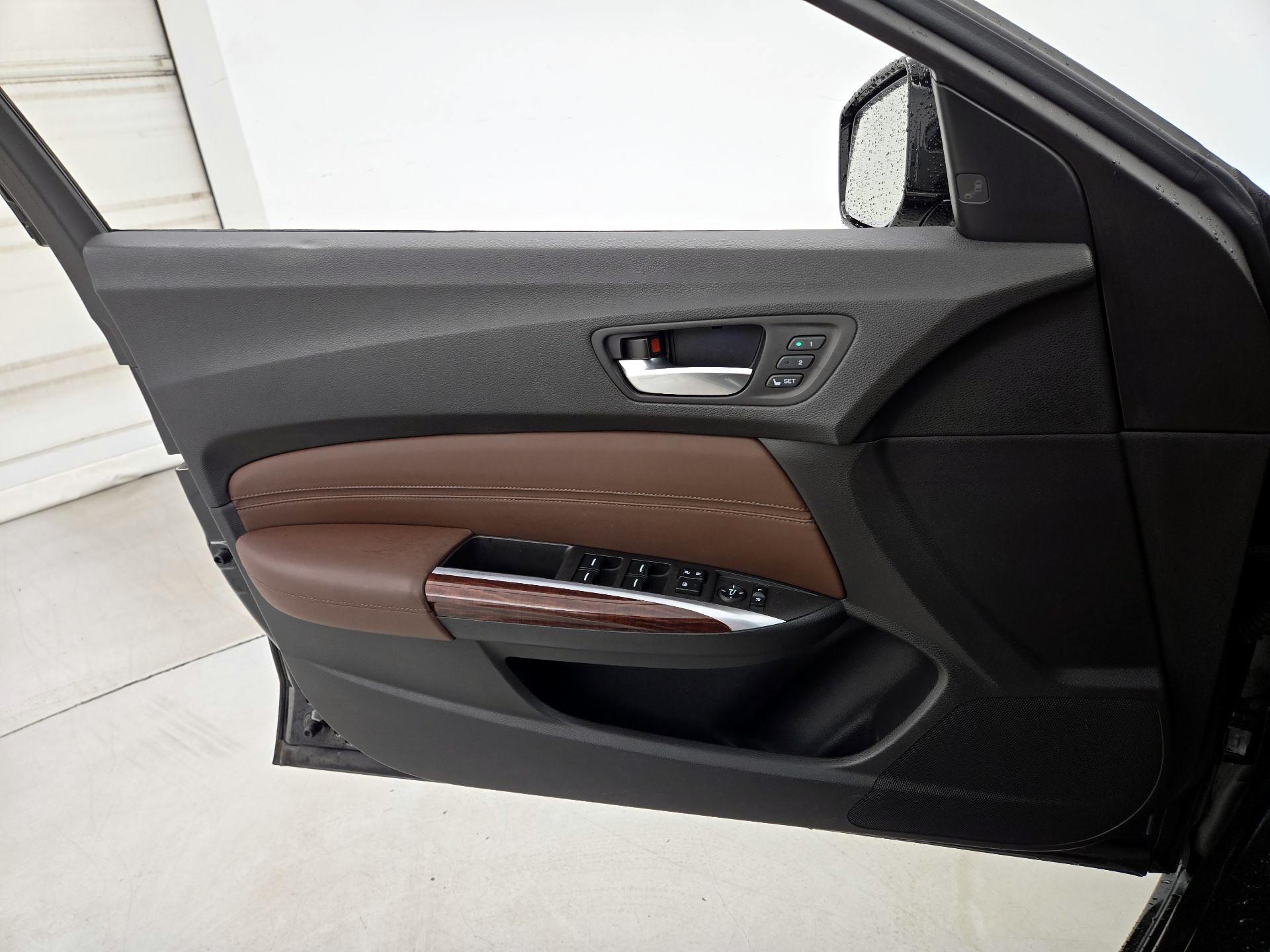 Thumbnail: 2015 Acura TLX - 12