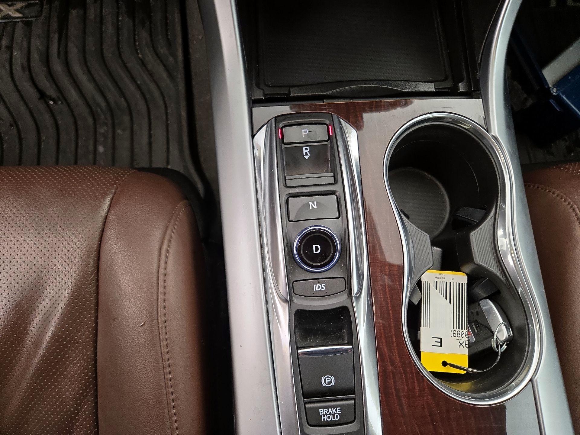 Thumbnail: 2015 Acura TLX - 18