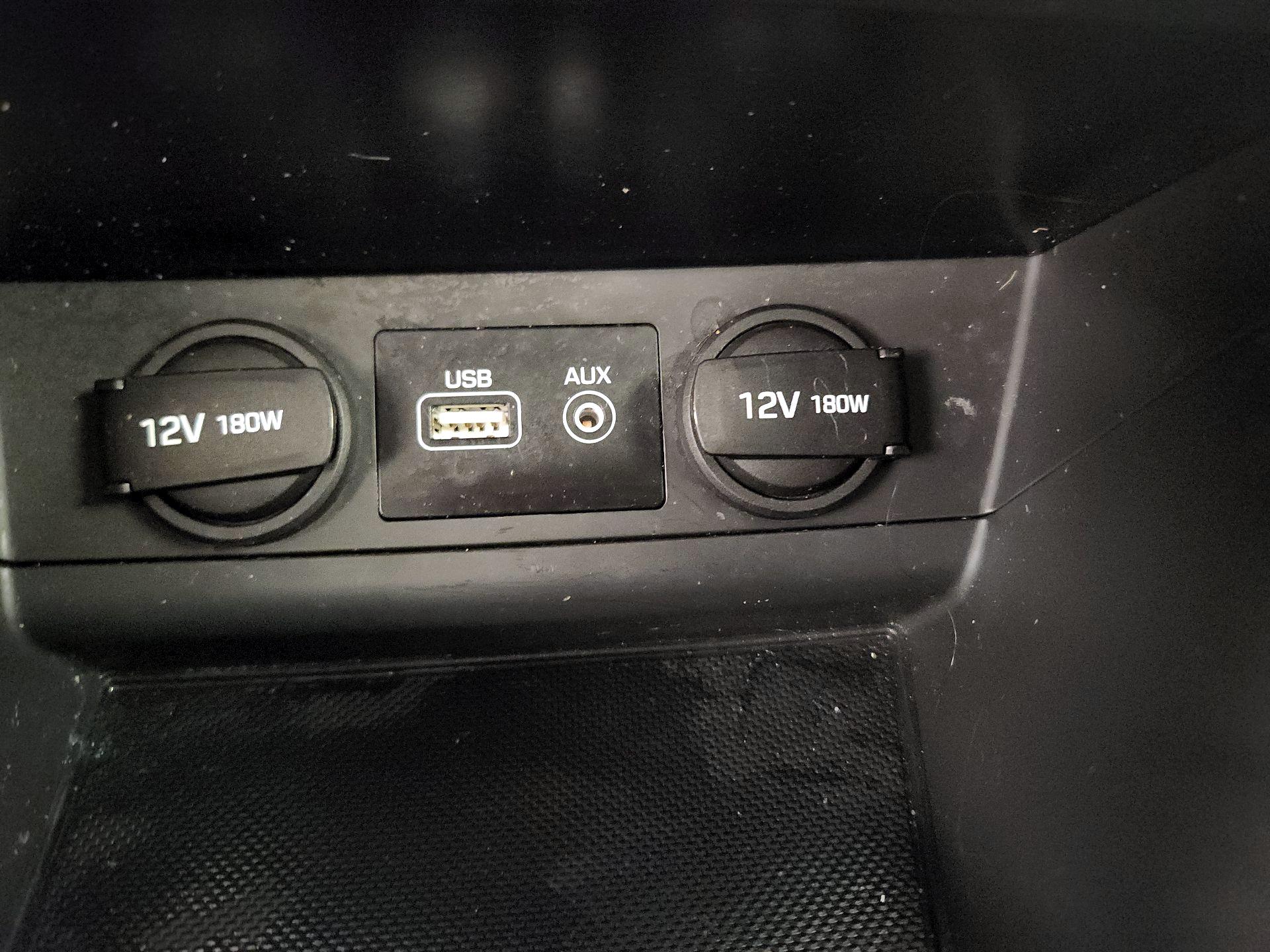 Thumbnail: 2015 Hyundai Sonata - 18