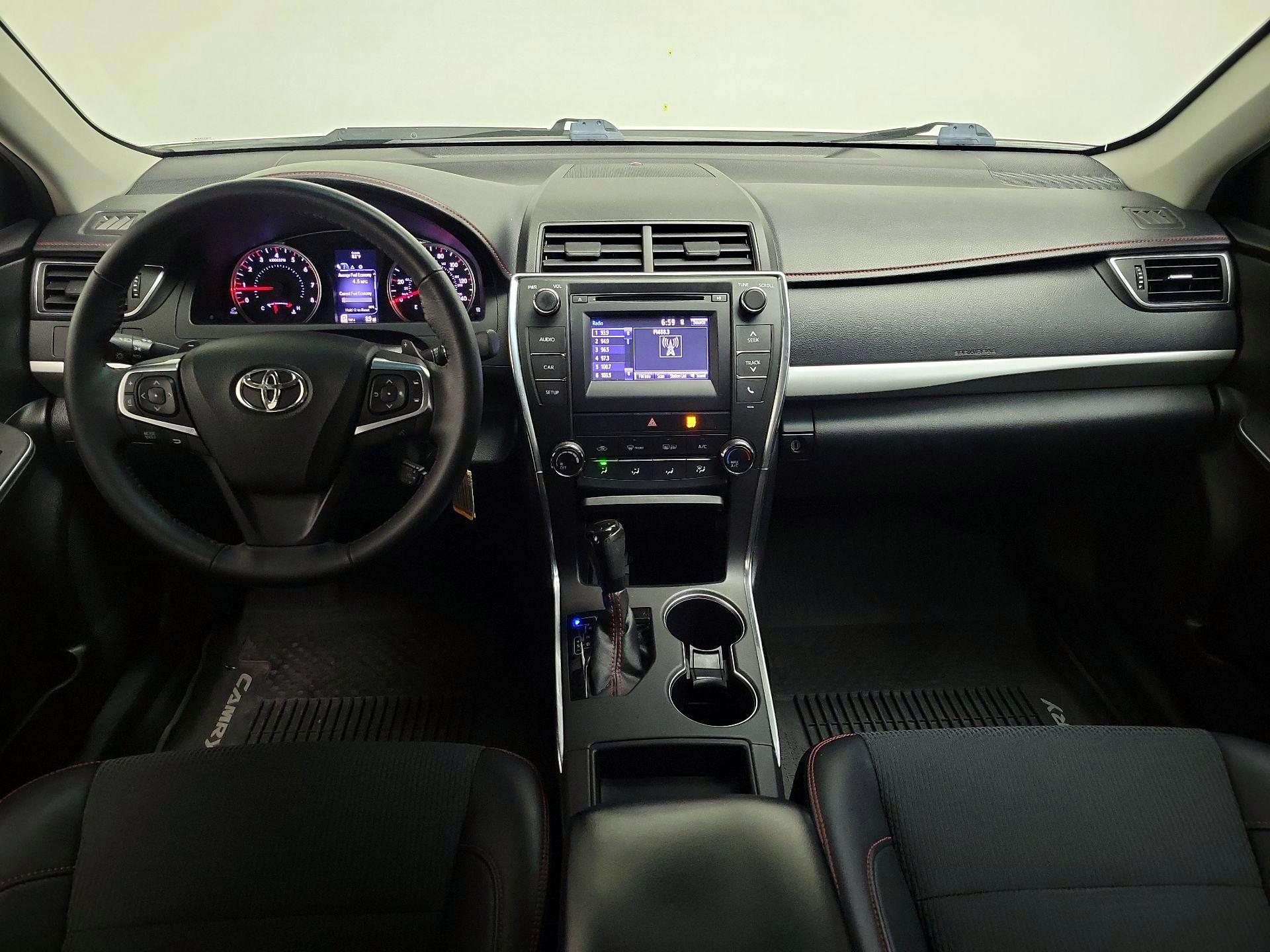 Thumbnail: 2017 Toyota Camry - 9