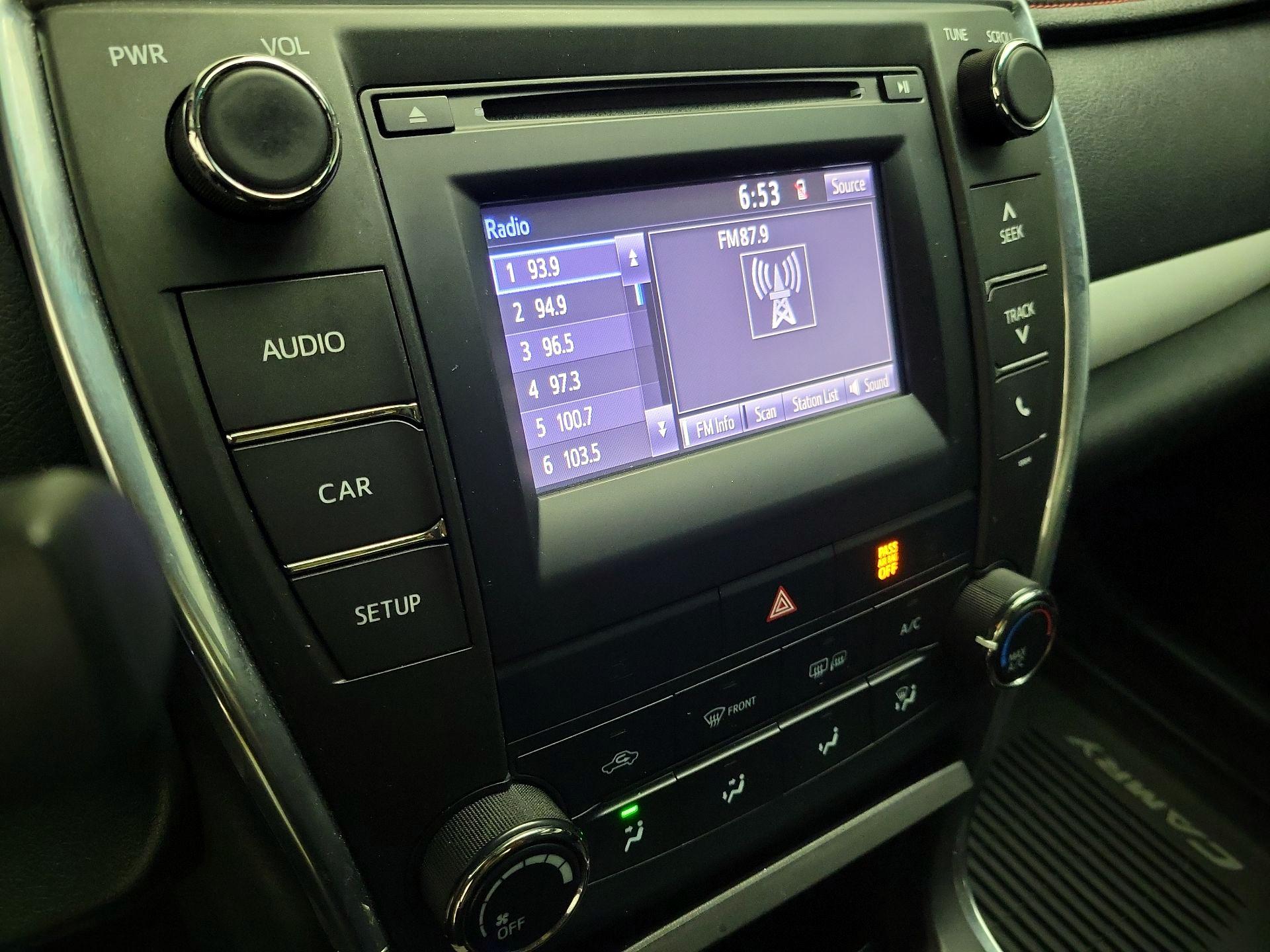 Thumbnail: 2017 Toyota Camry - 15