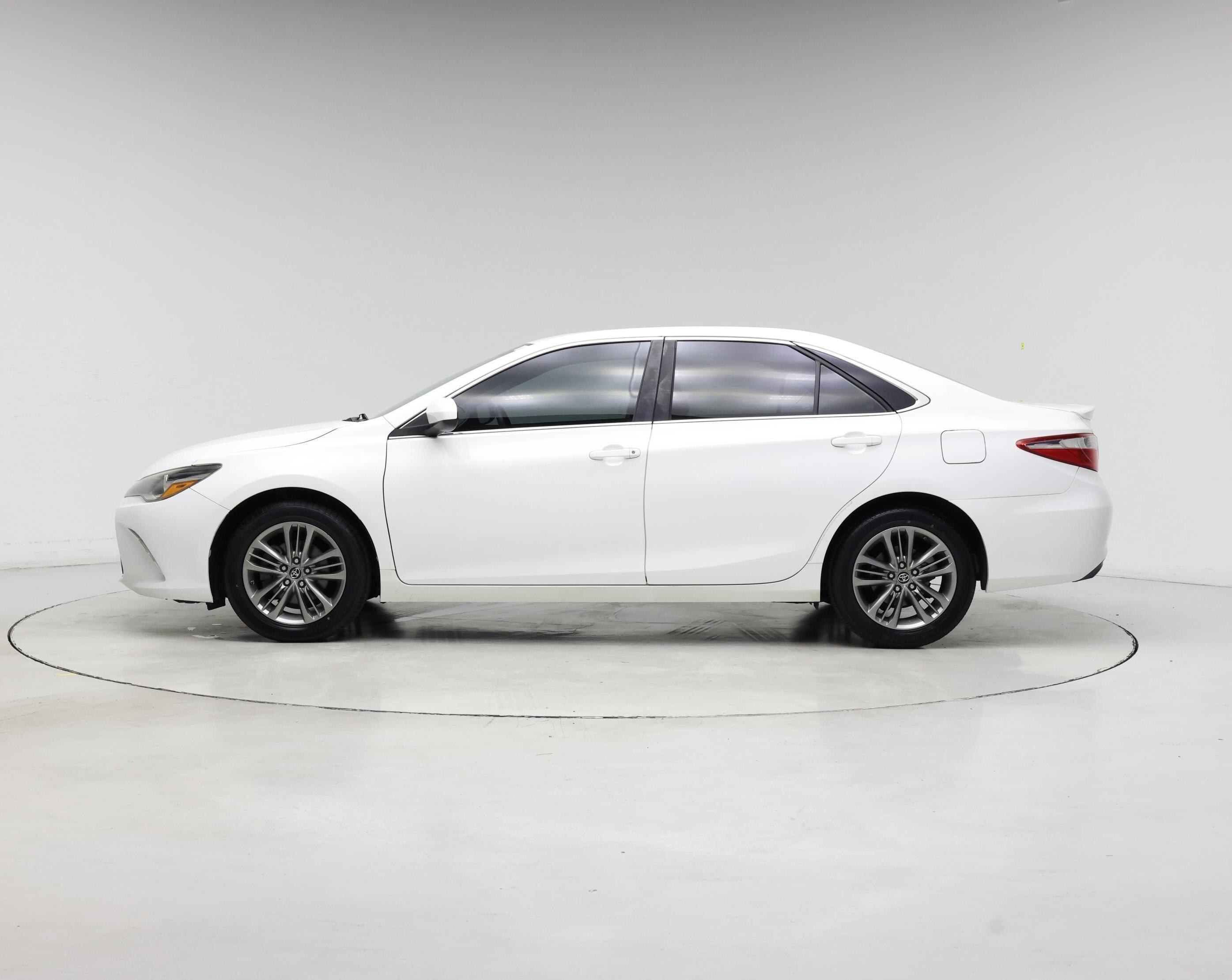 Thumbnail: 2017 Toyota Camry - 3