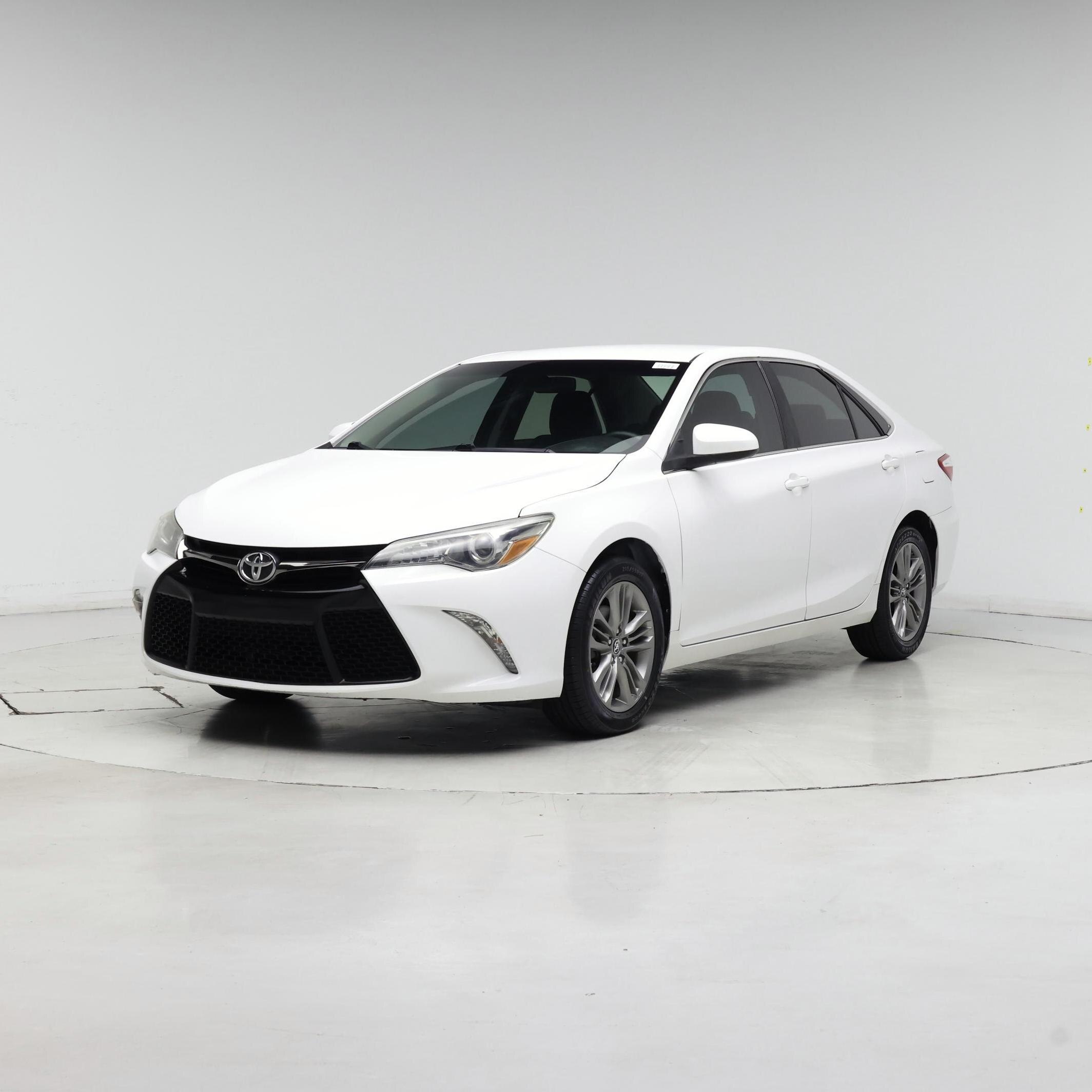 Thumbnail: 2017 Toyota Camry - 4