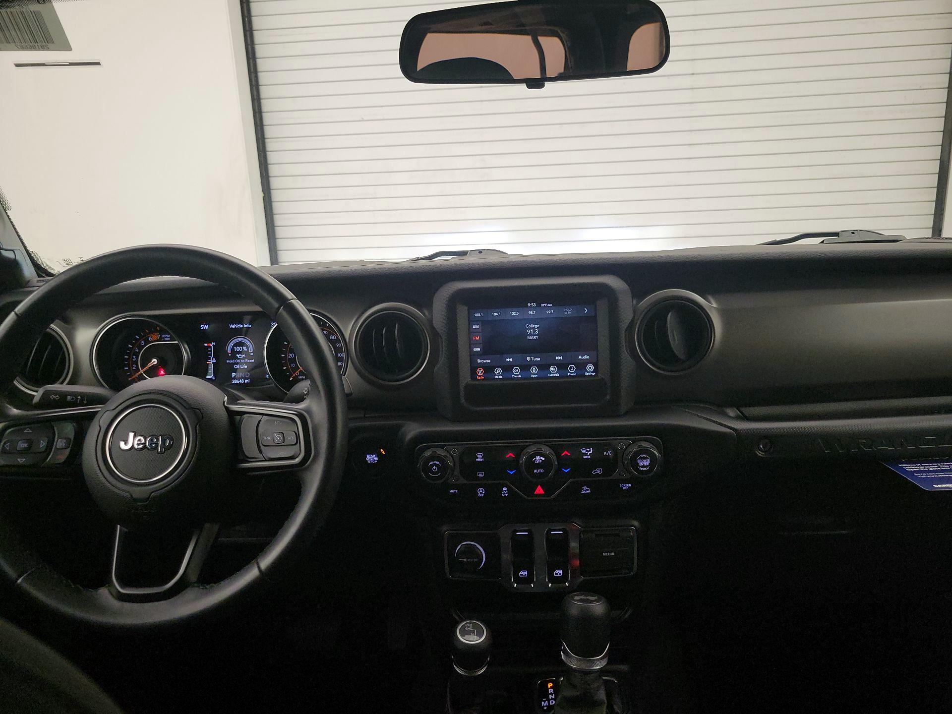 Thumbnail: 2021 Jeep Wrangler - 9