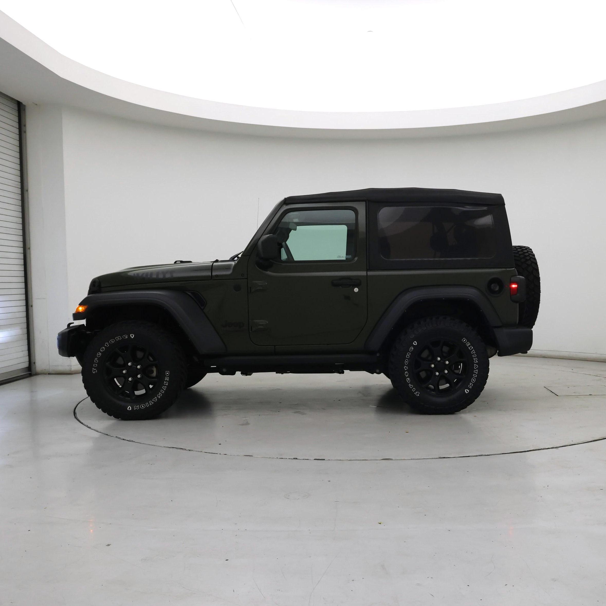 Thumbnail: 2021 Jeep Wrangler - 3