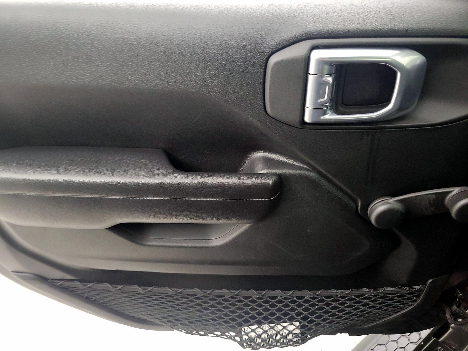 Thumbnail: 2021 Jeep Wrangler - 12