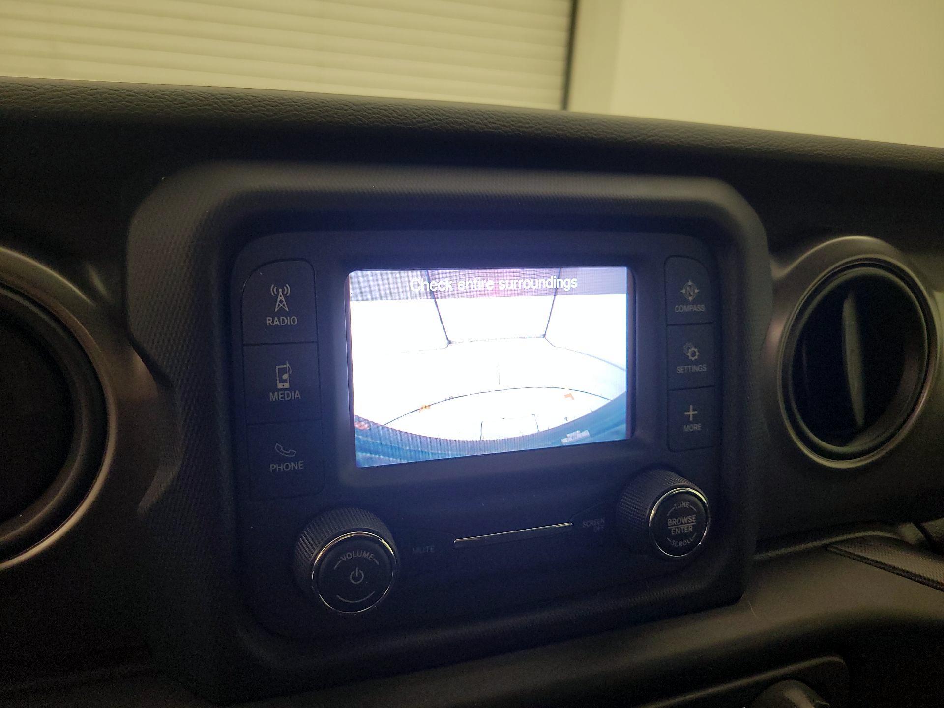 Thumbnail: 2021 Jeep Wrangler - 14