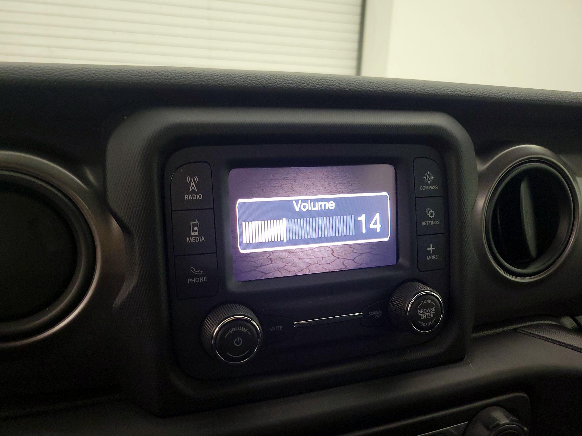 Thumbnail: 2021 Jeep Wrangler - 15