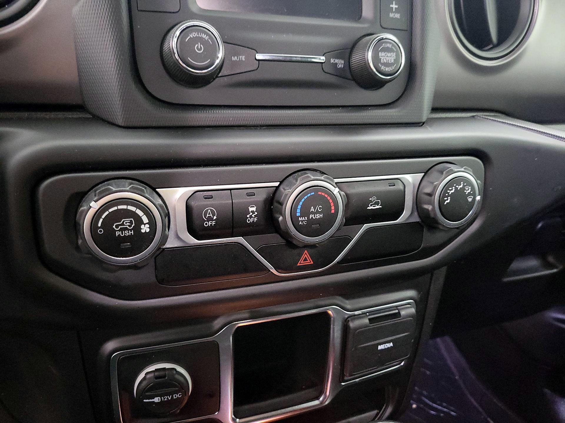 Thumbnail: 2021 Jeep Wrangler - 16