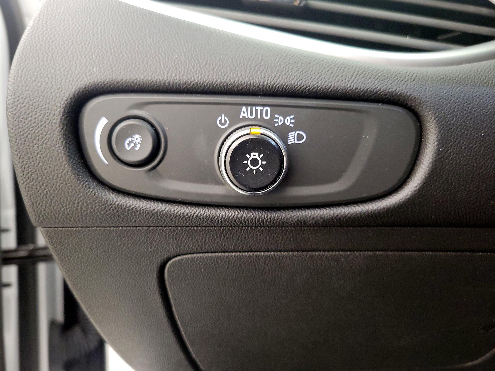 Thumbnail: 2023 Chevrolet Malibu - 13