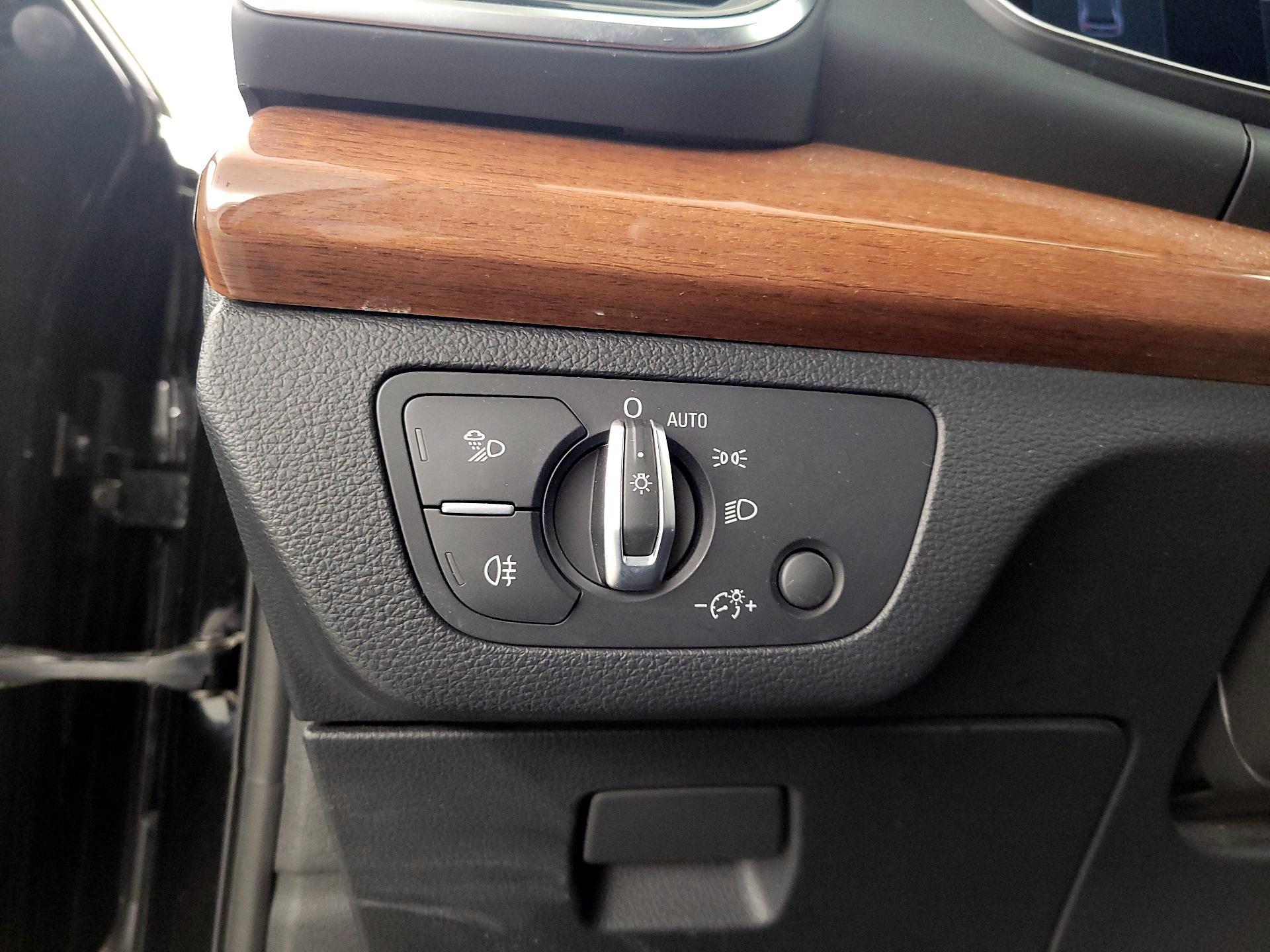 Thumbnail: 2023 Audi Q5 - 13