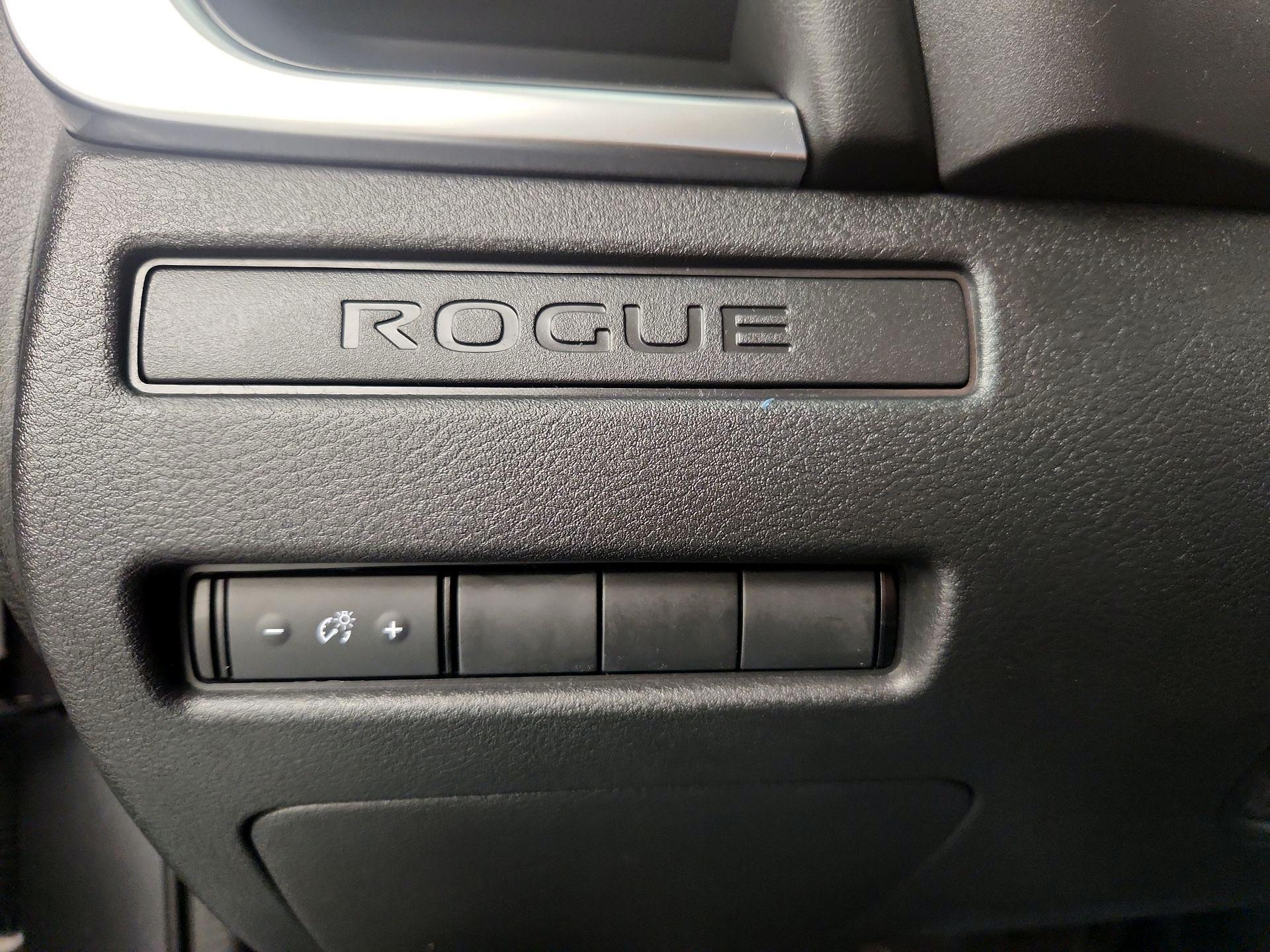 Thumbnail: 2021 Nissan Rogue - 13