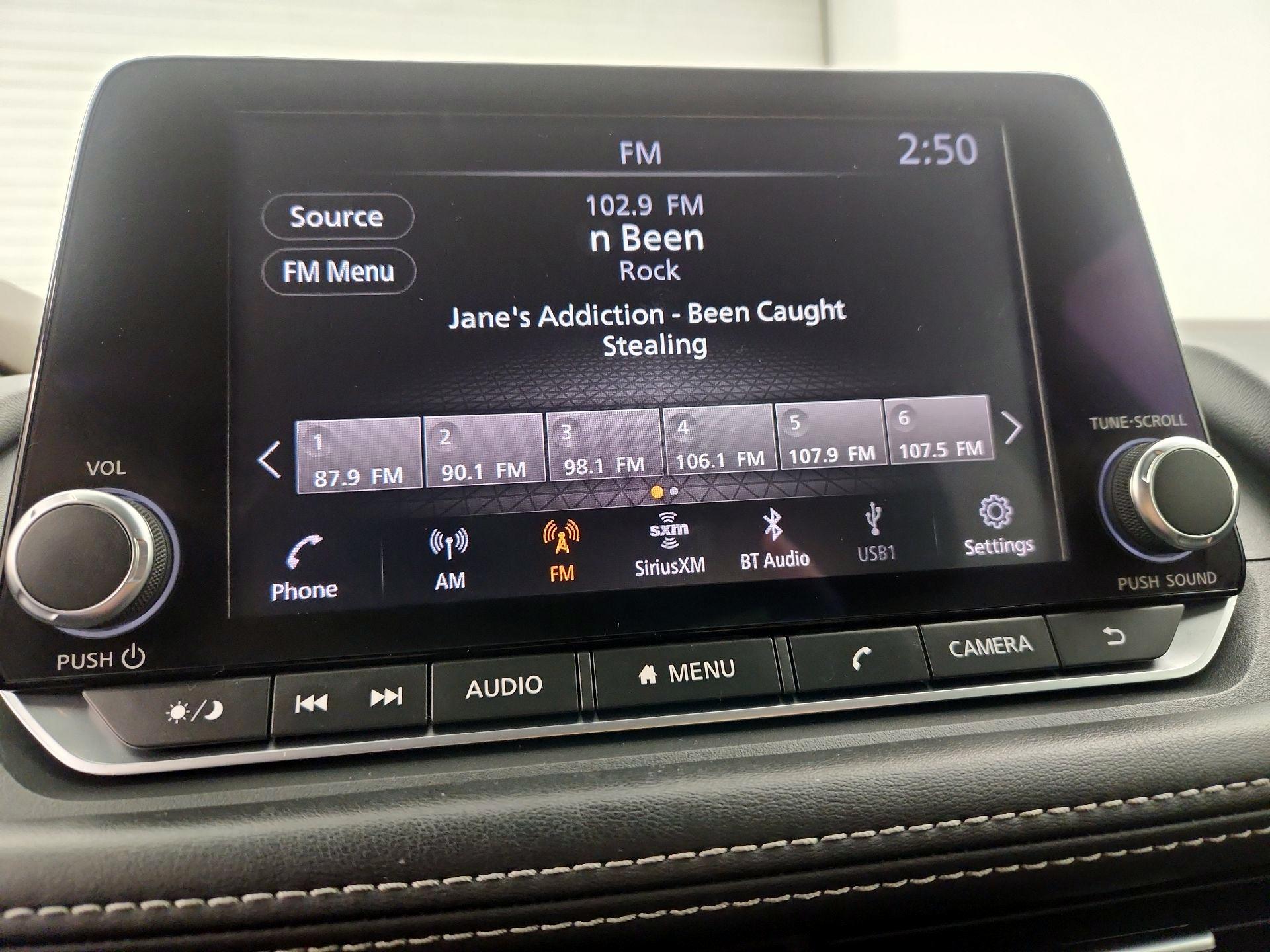 Thumbnail: 2021 Nissan Rogue - 15