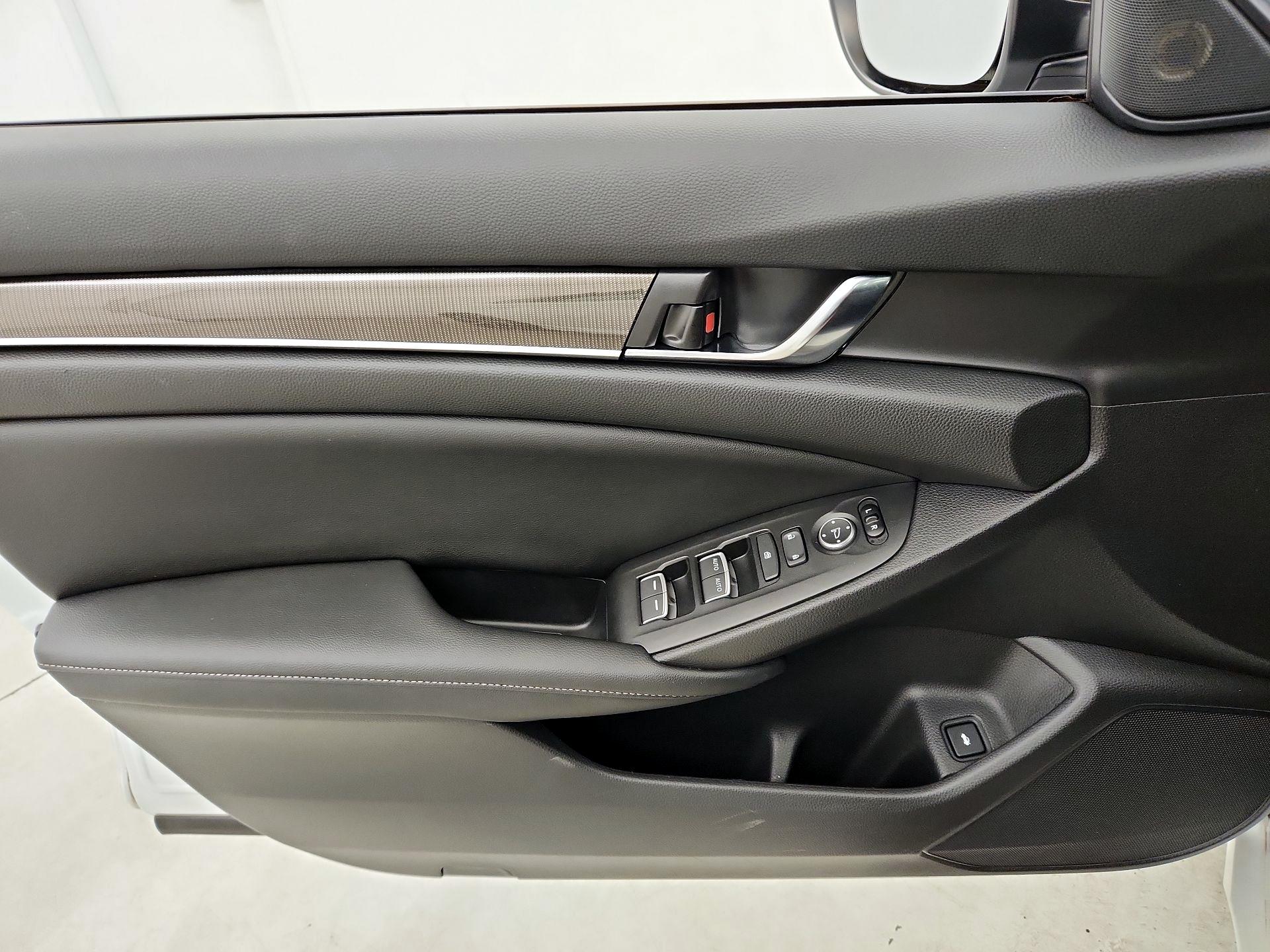 Thumbnail: 2021 Honda Accord - 12