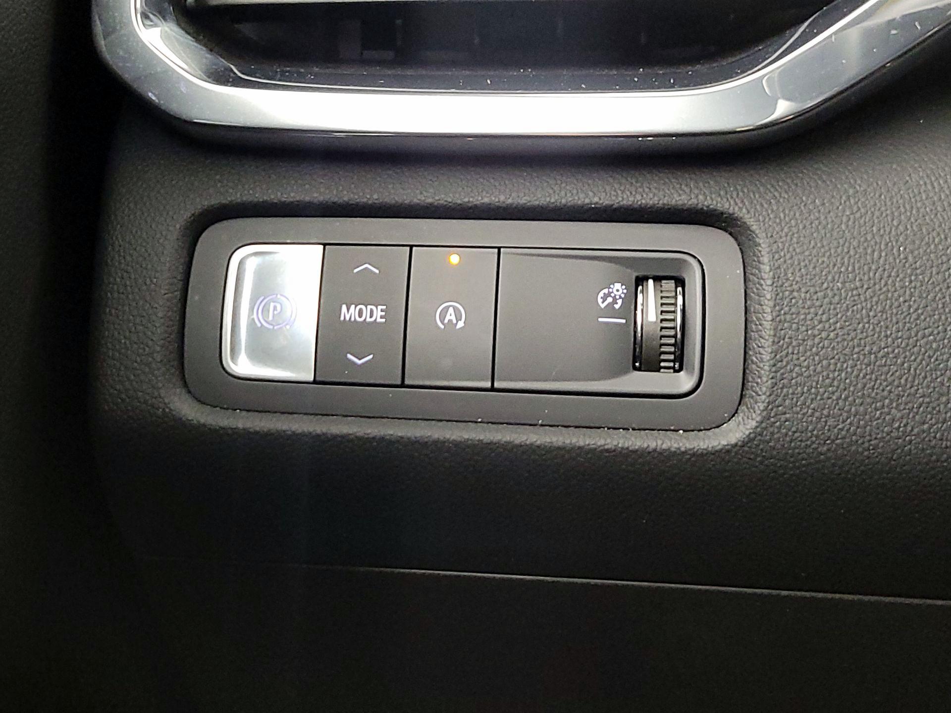 Thumbnail: 2025 GMC Acadia - 13