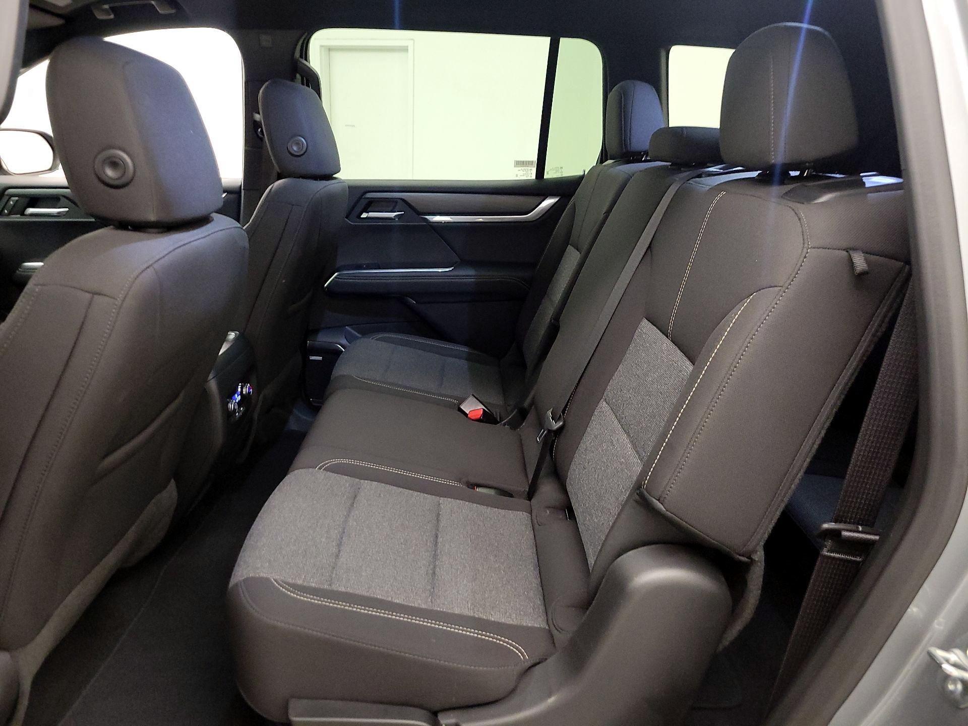 Thumbnail: 2025 GMC Acadia - 19