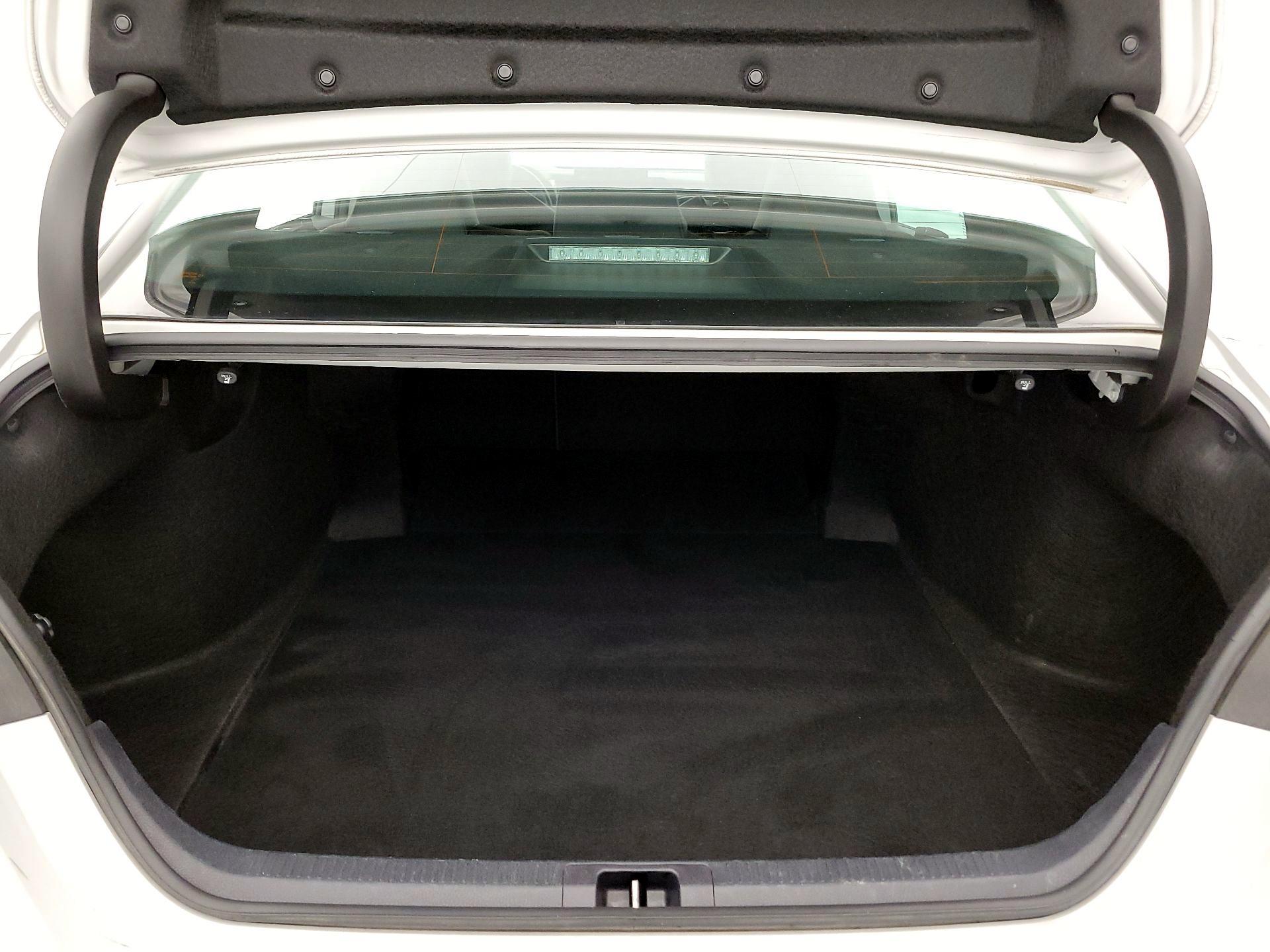 Thumbnail: 2023 Toyota Camry - 20