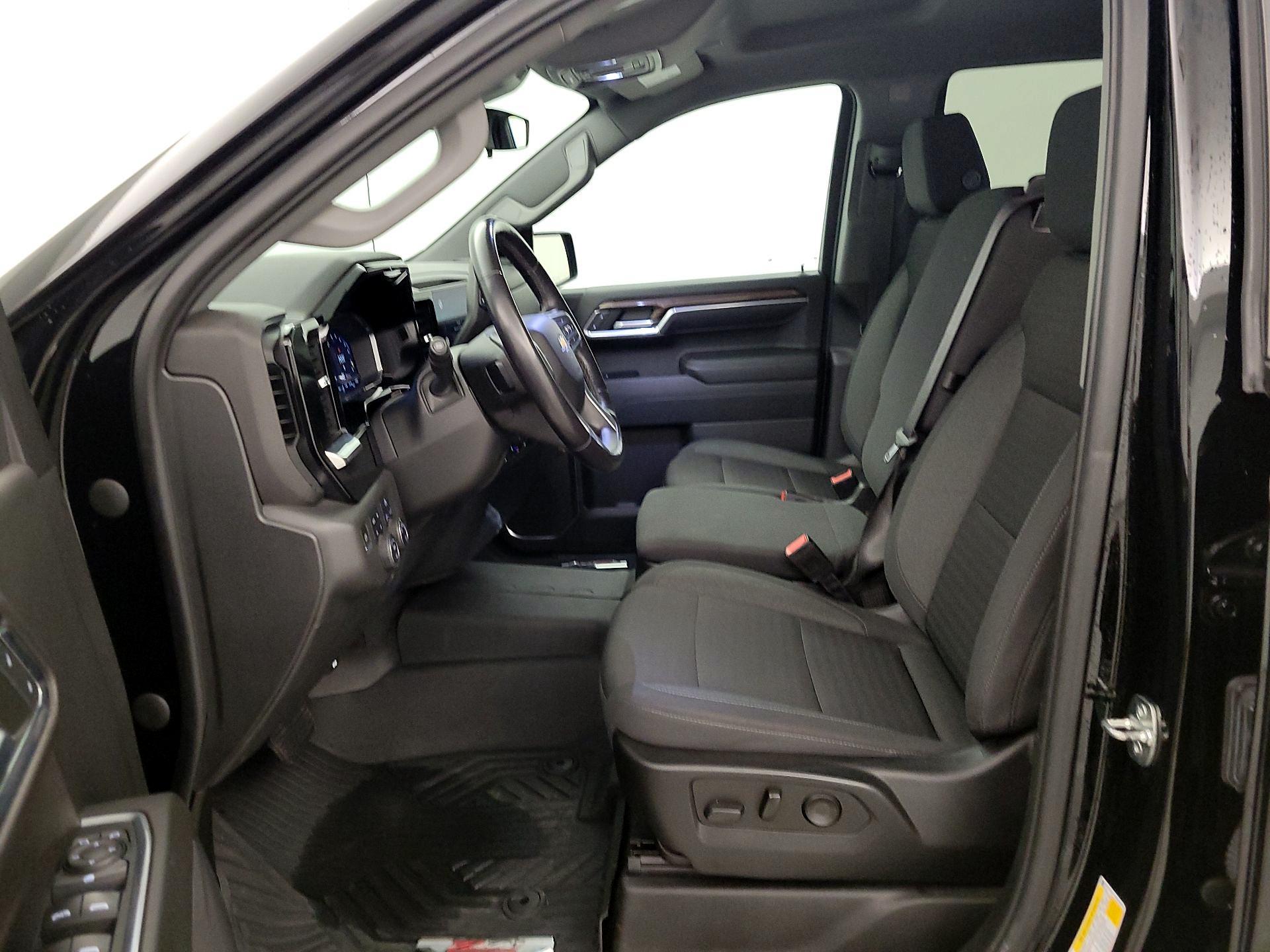 Thumbnail: 2022 Chevrolet Silverado 1500 - 11