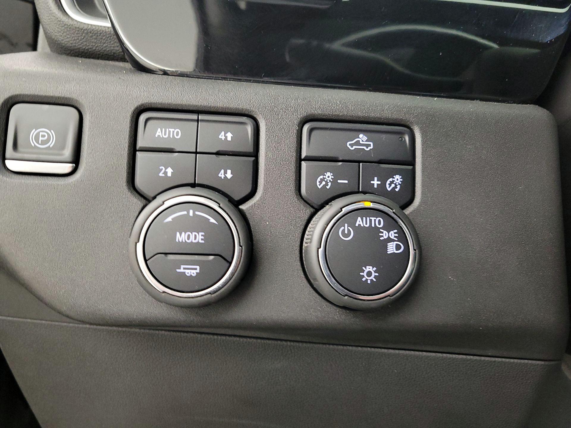 Thumbnail: 2022 Chevrolet Silverado 1500 - 13