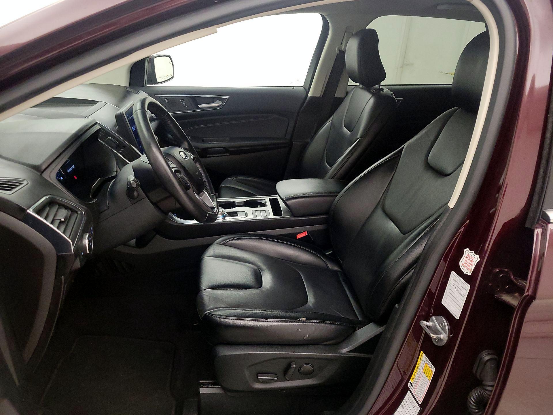 Thumbnail: 2022 Ford Edge - 11