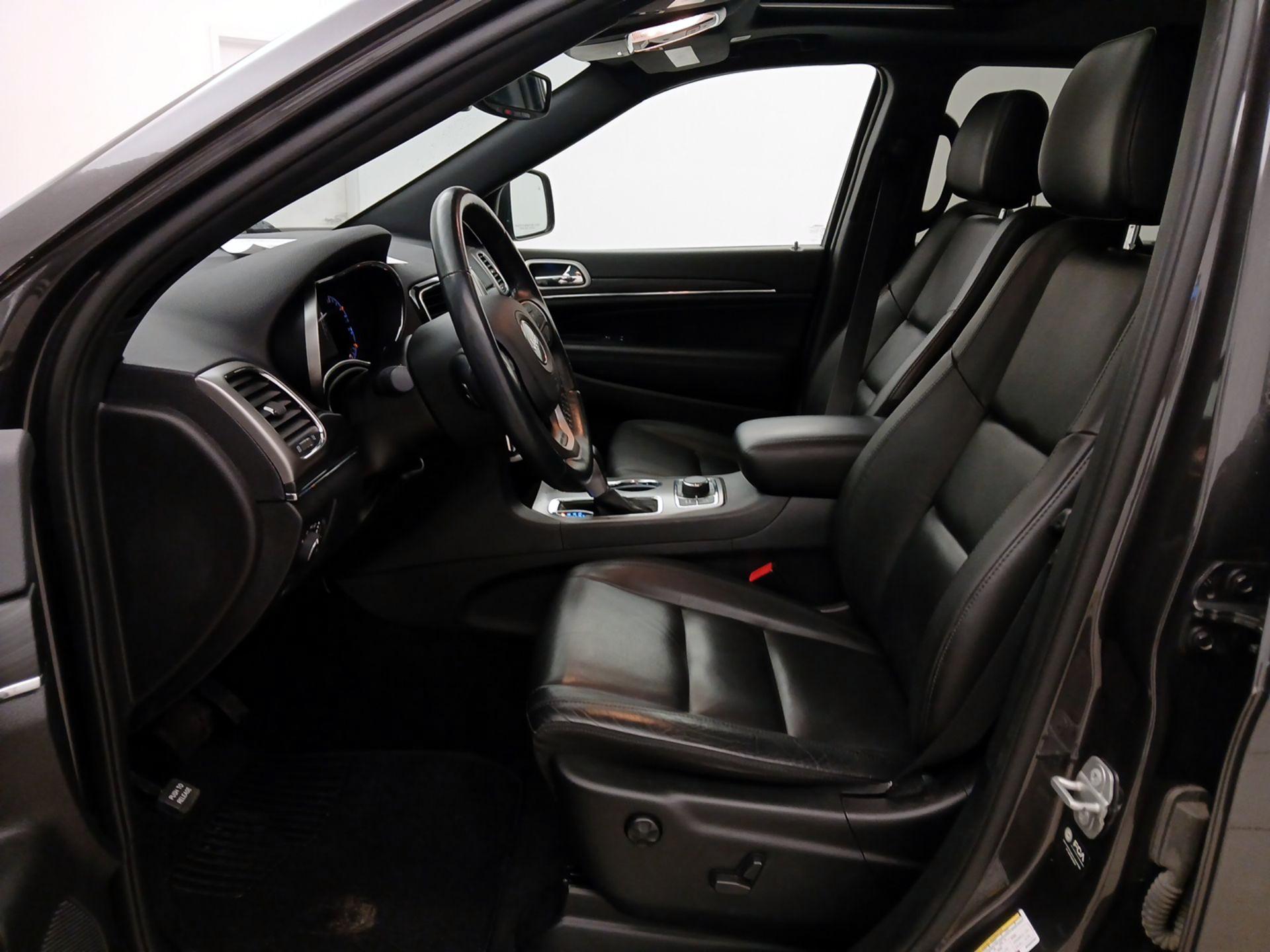 Thumbnail: 2021 Jeep Grand Cherokee - 11