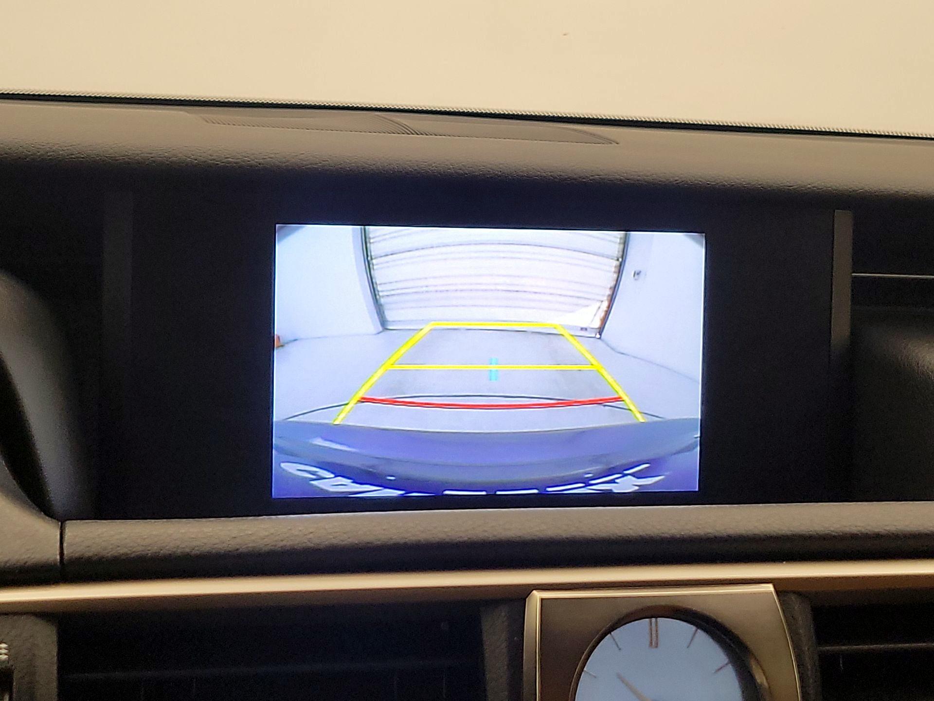 Thumbnail: 2020 Lexus IS - 14