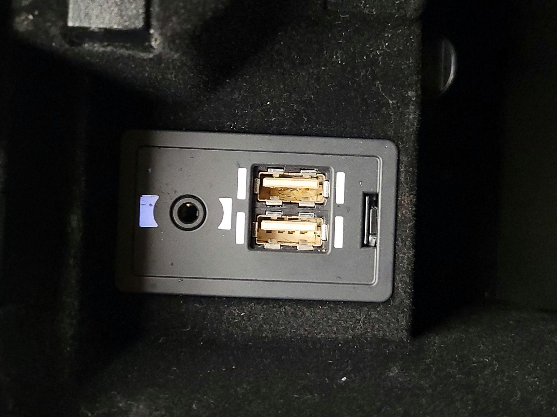 Thumbnail: 2020 Lexus IS - 18