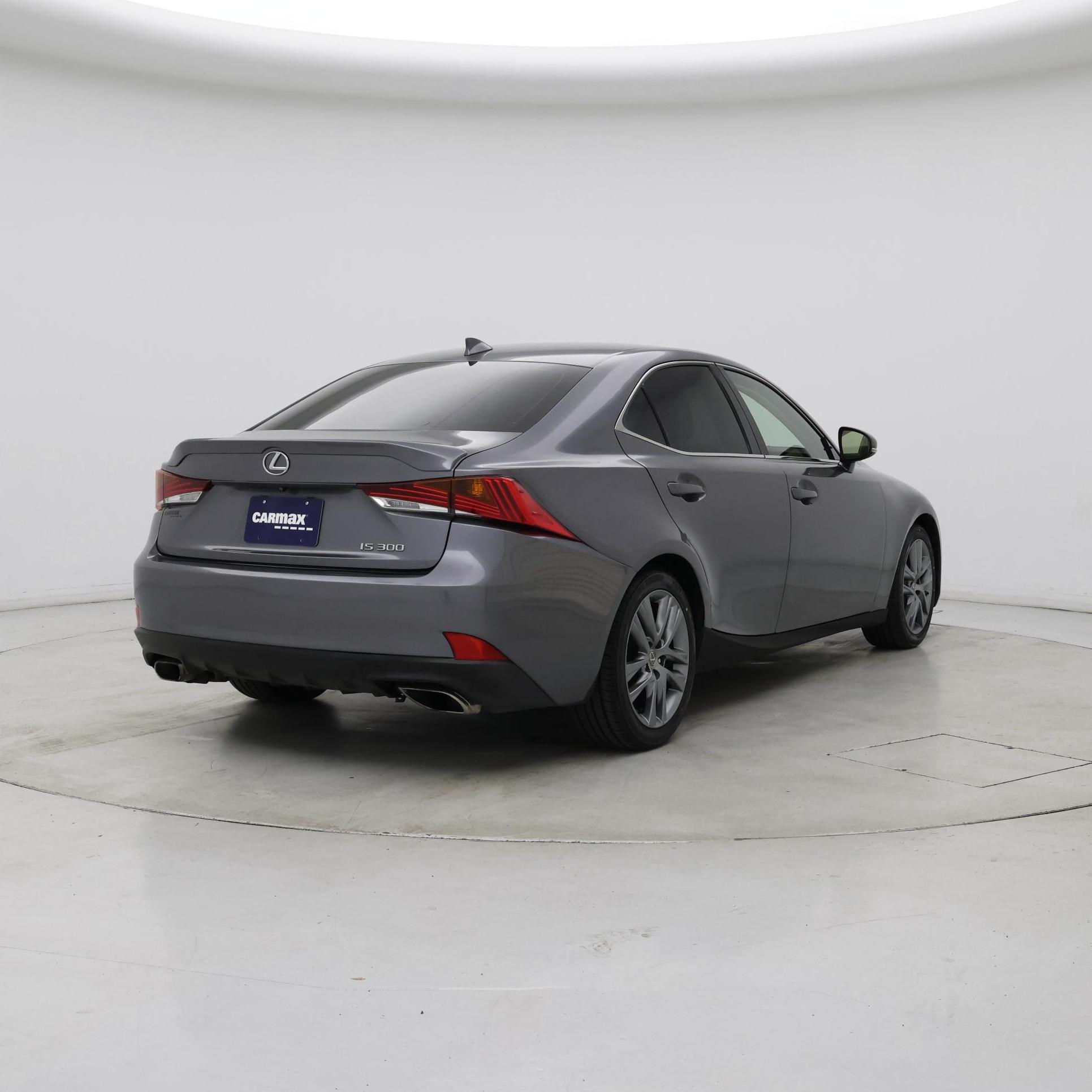 Thumbnail: 2020 Lexus IS - 8