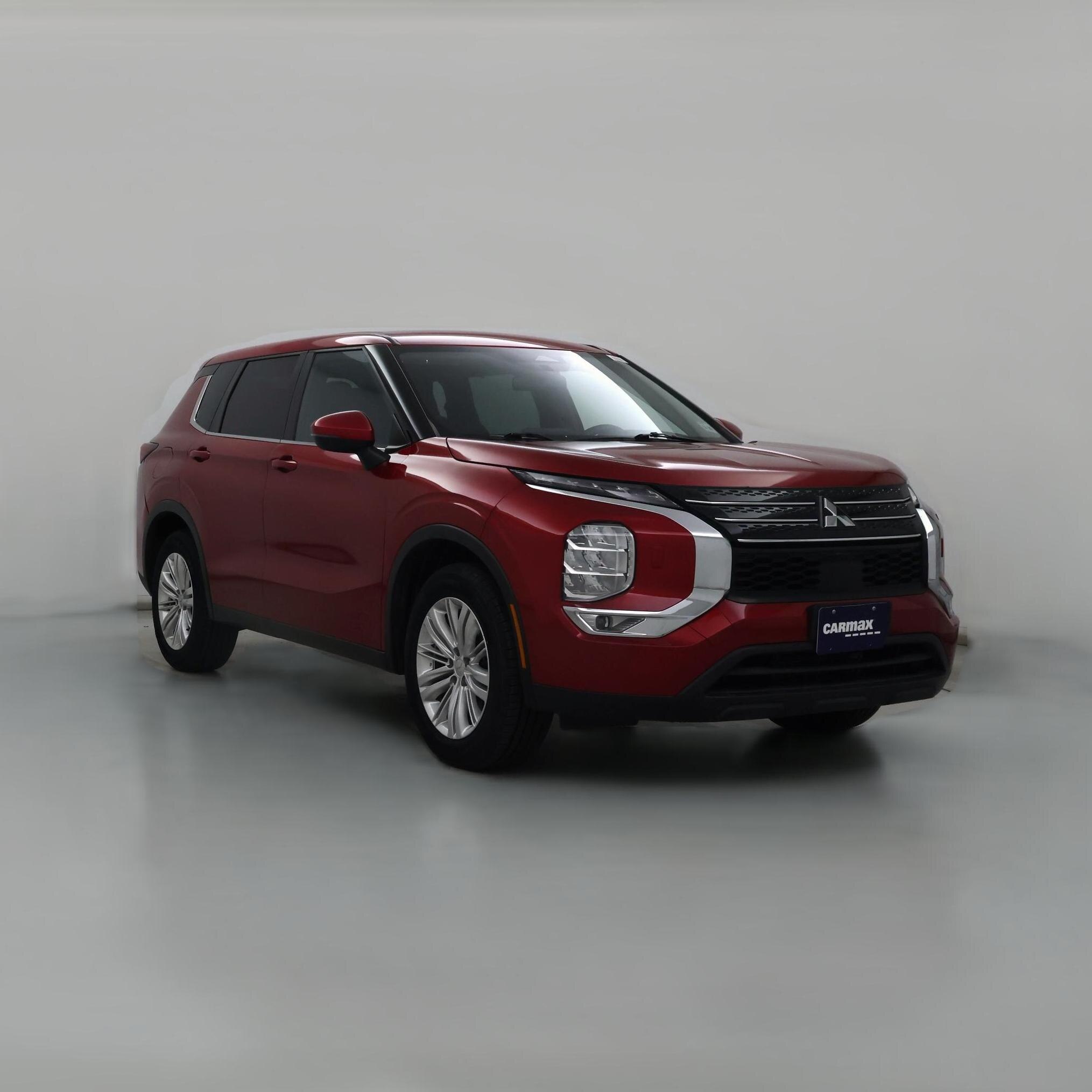 Thumbnail: 2022 Mitsubishi Outlander - 1