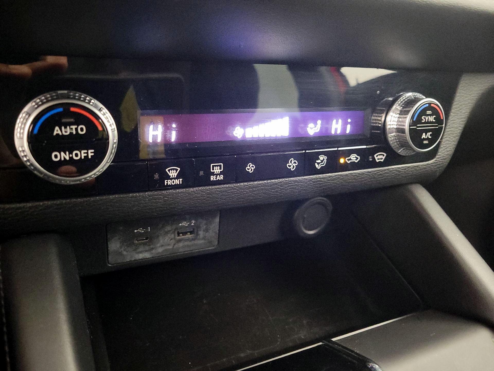 Thumbnail: 2022 Mitsubishi Outlander - 16