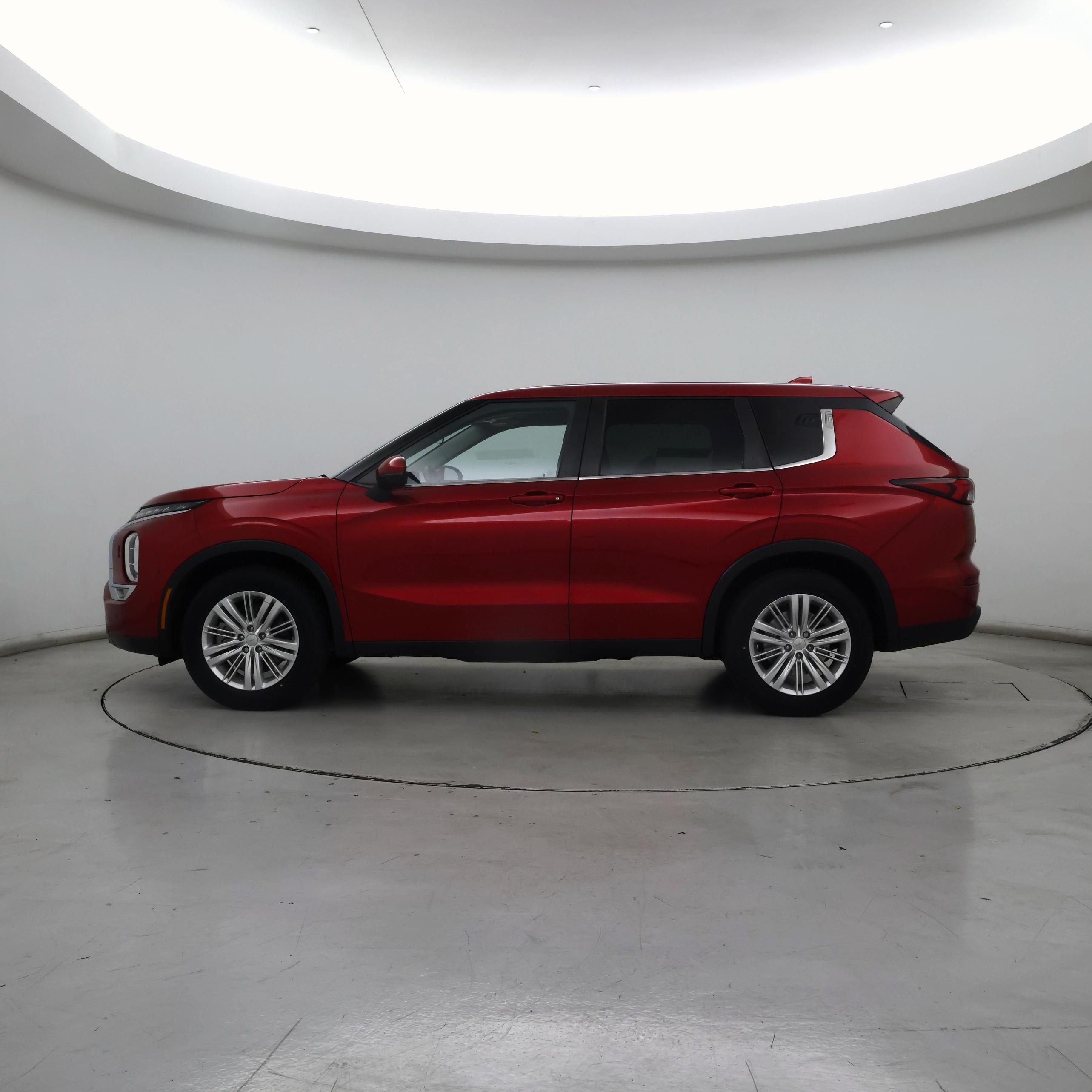 Thumbnail: 2022 Mitsubishi Outlander - 3