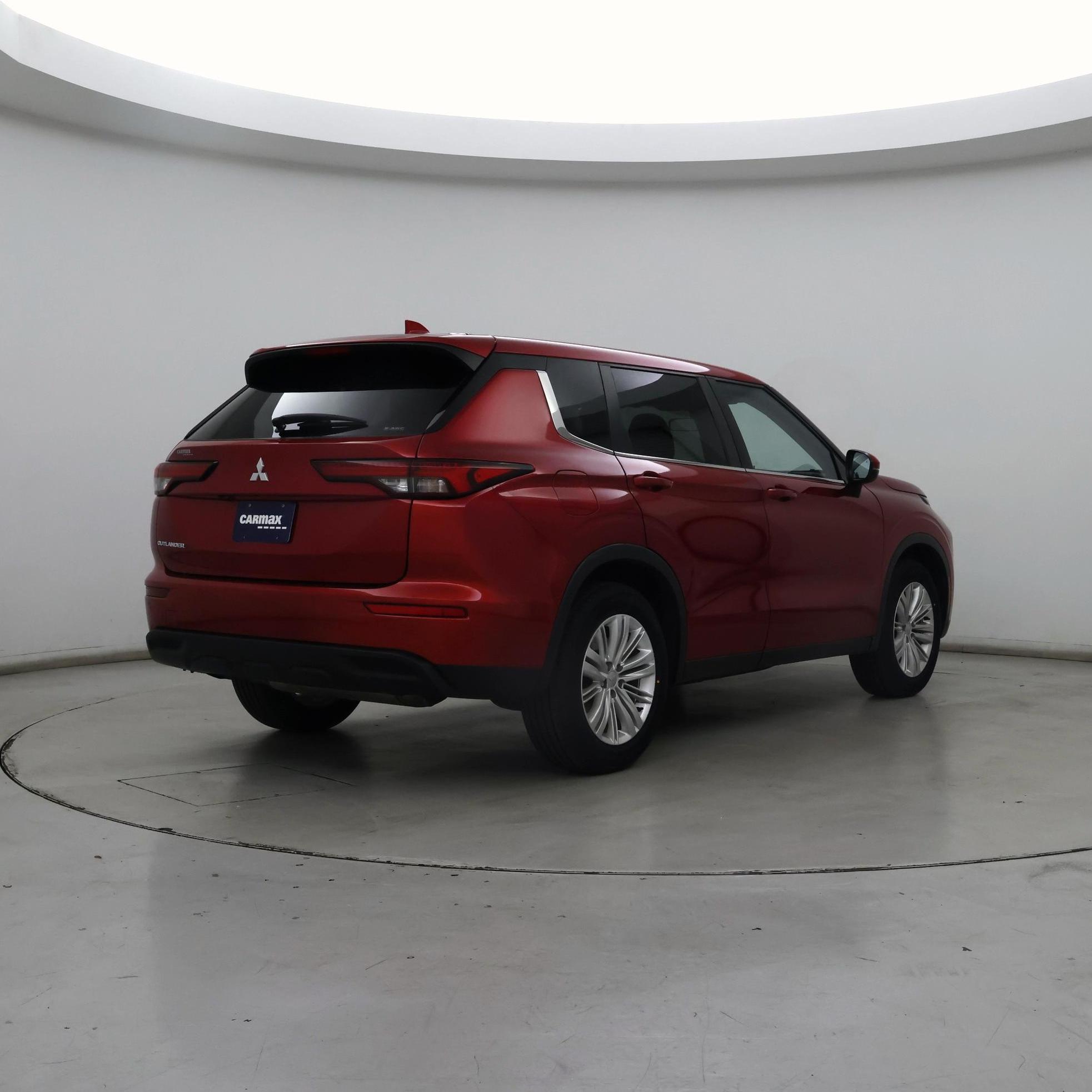 Thumbnail: 2022 Mitsubishi Outlander - 8