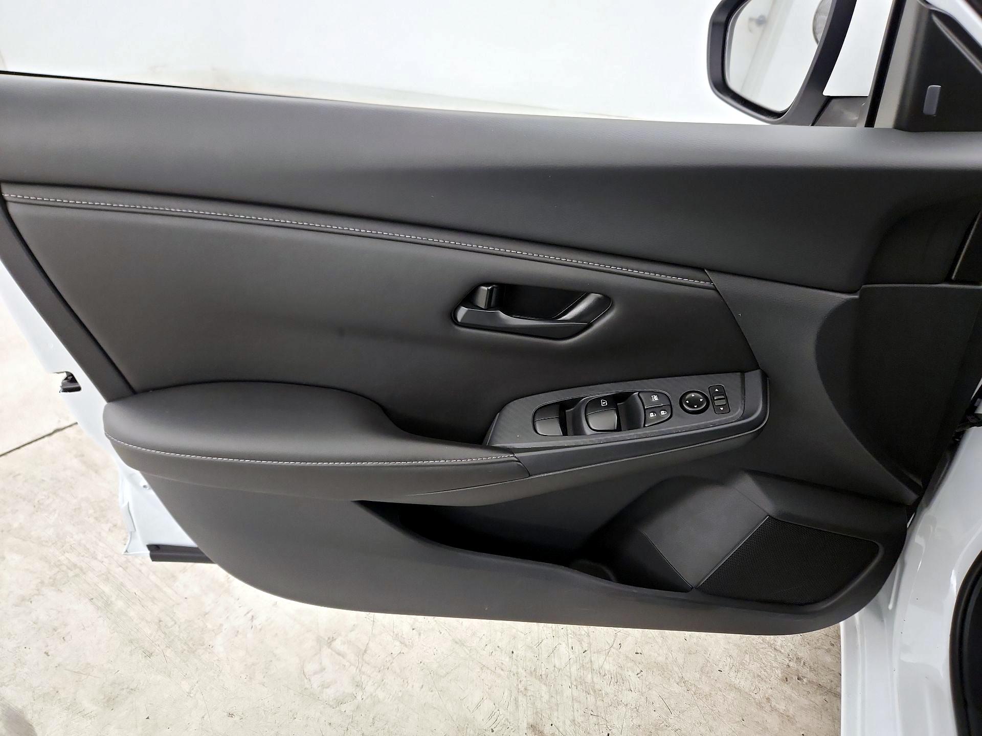 Thumbnail: 2025 Nissan Sentra - 12