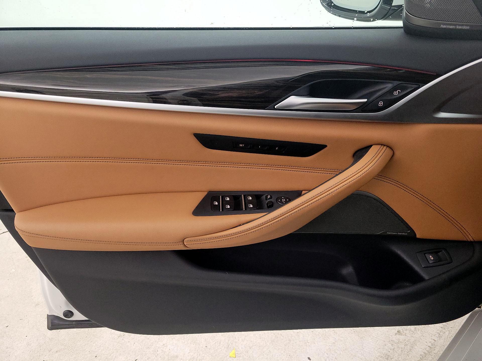 Thumbnail: 2023 BMW 5 Series - 12