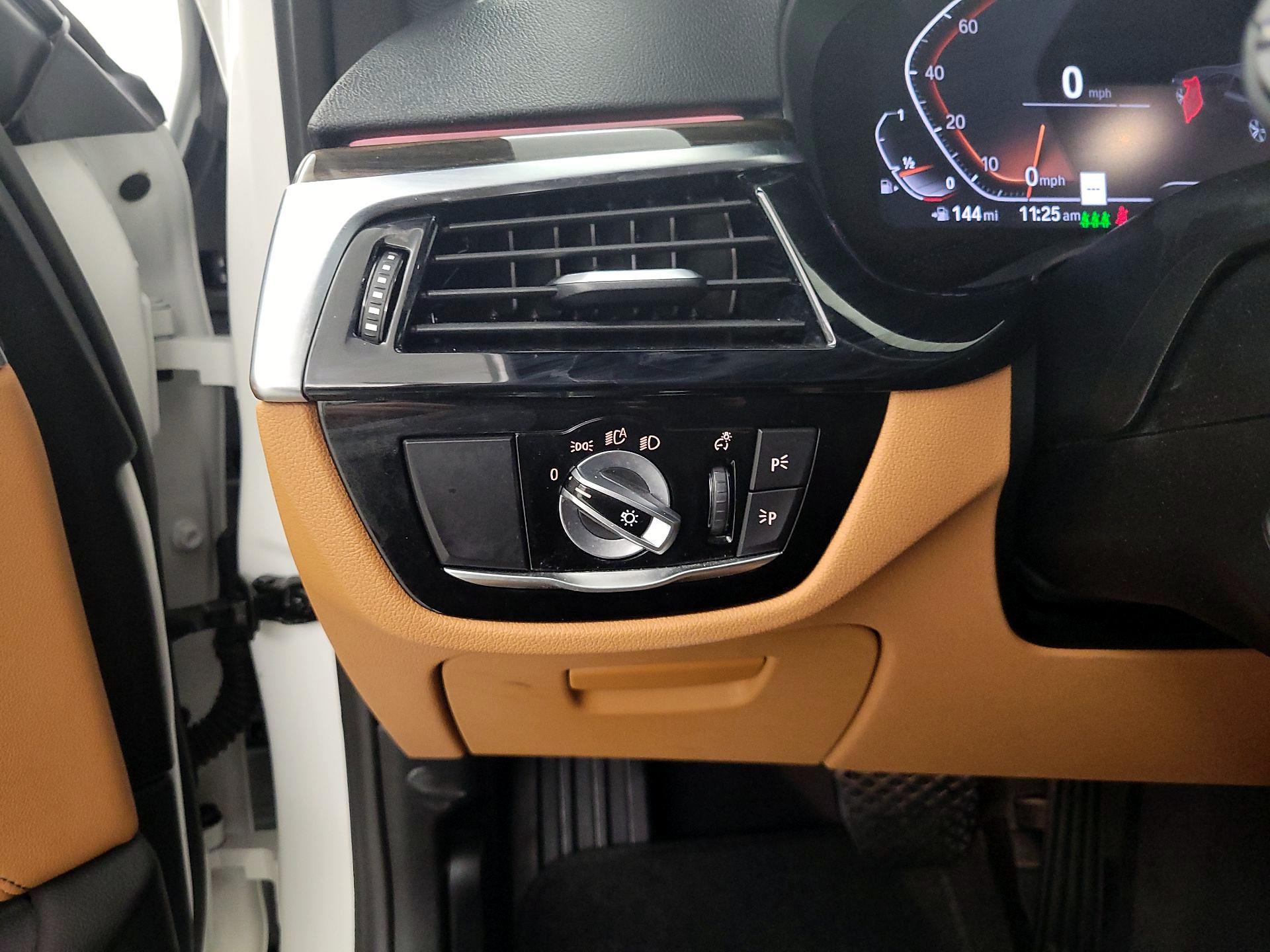 Thumbnail: 2023 BMW 5 Series - 13