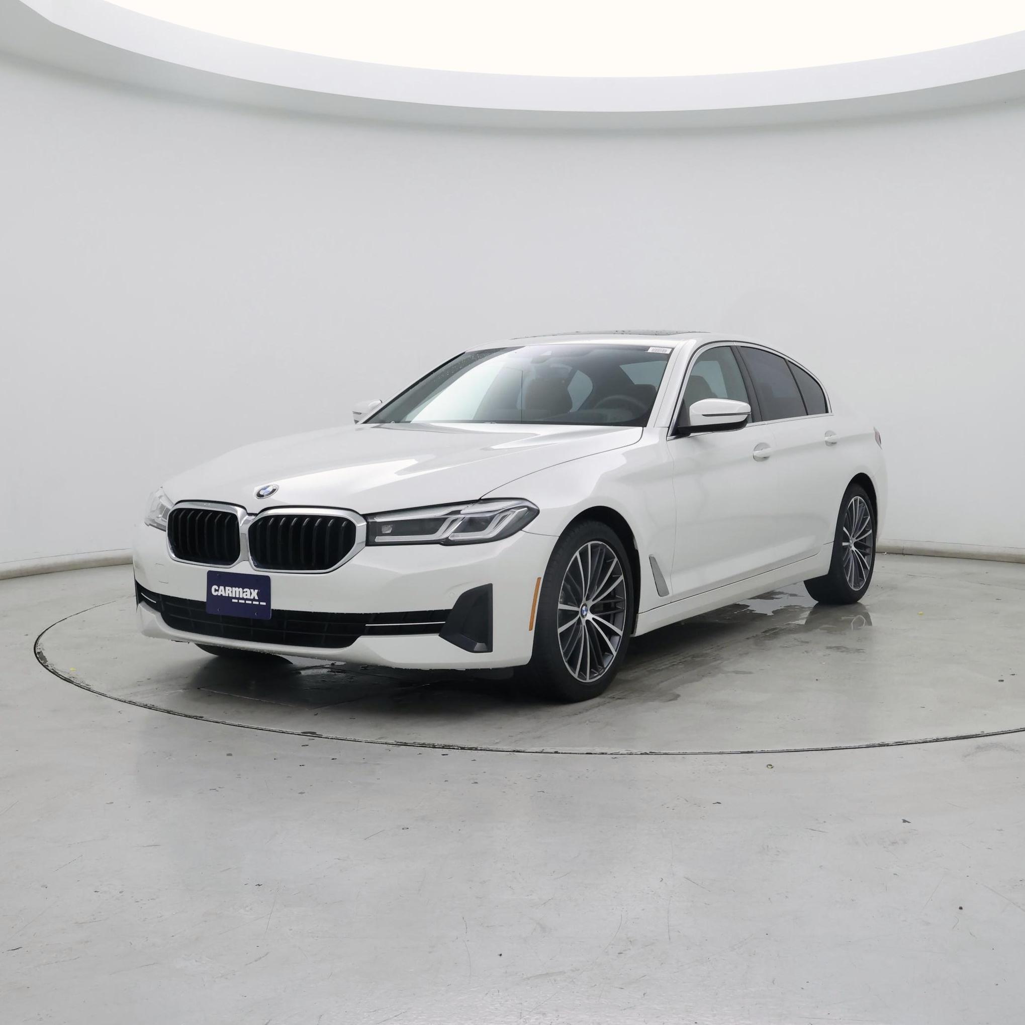 Thumbnail: 2023 BMW 5 Series - 4